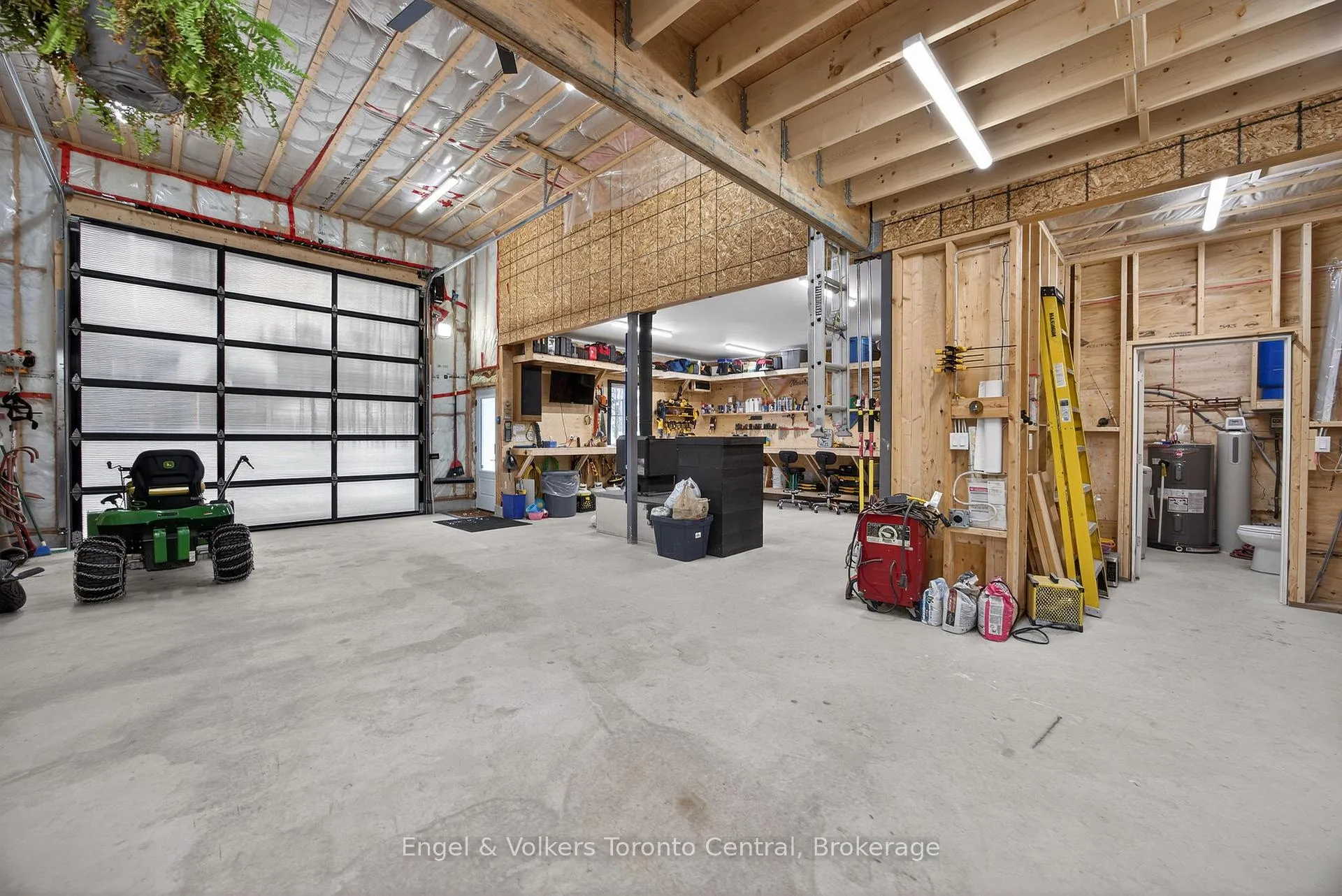 Photo 40 of 1107 Xavier Street, Gravenhurst, Morrison — HOMEH