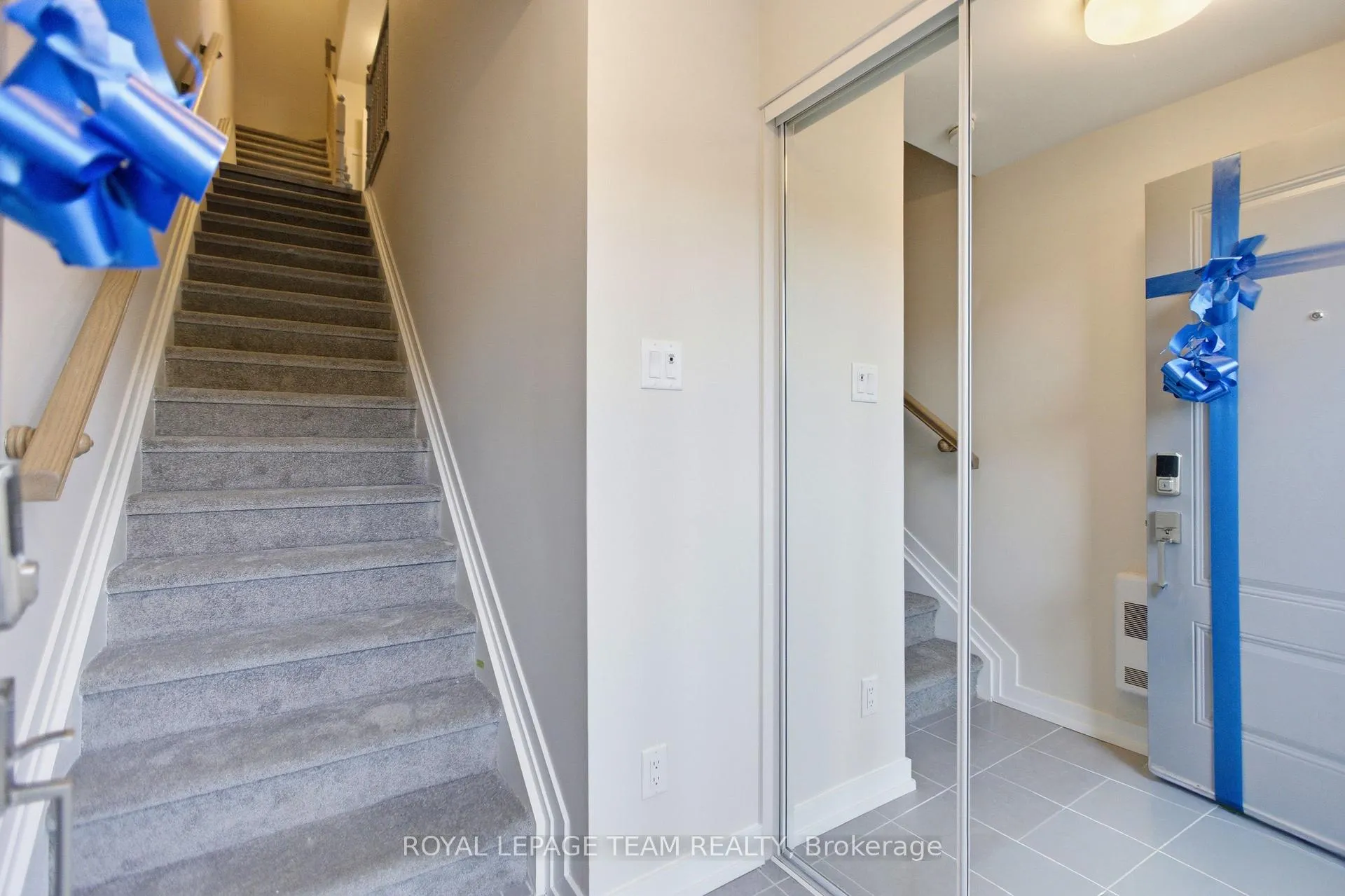 Photo 2 of 3284 Greenbank Road, Ottawa, Barrhaven - Heritage Park — HOMEH