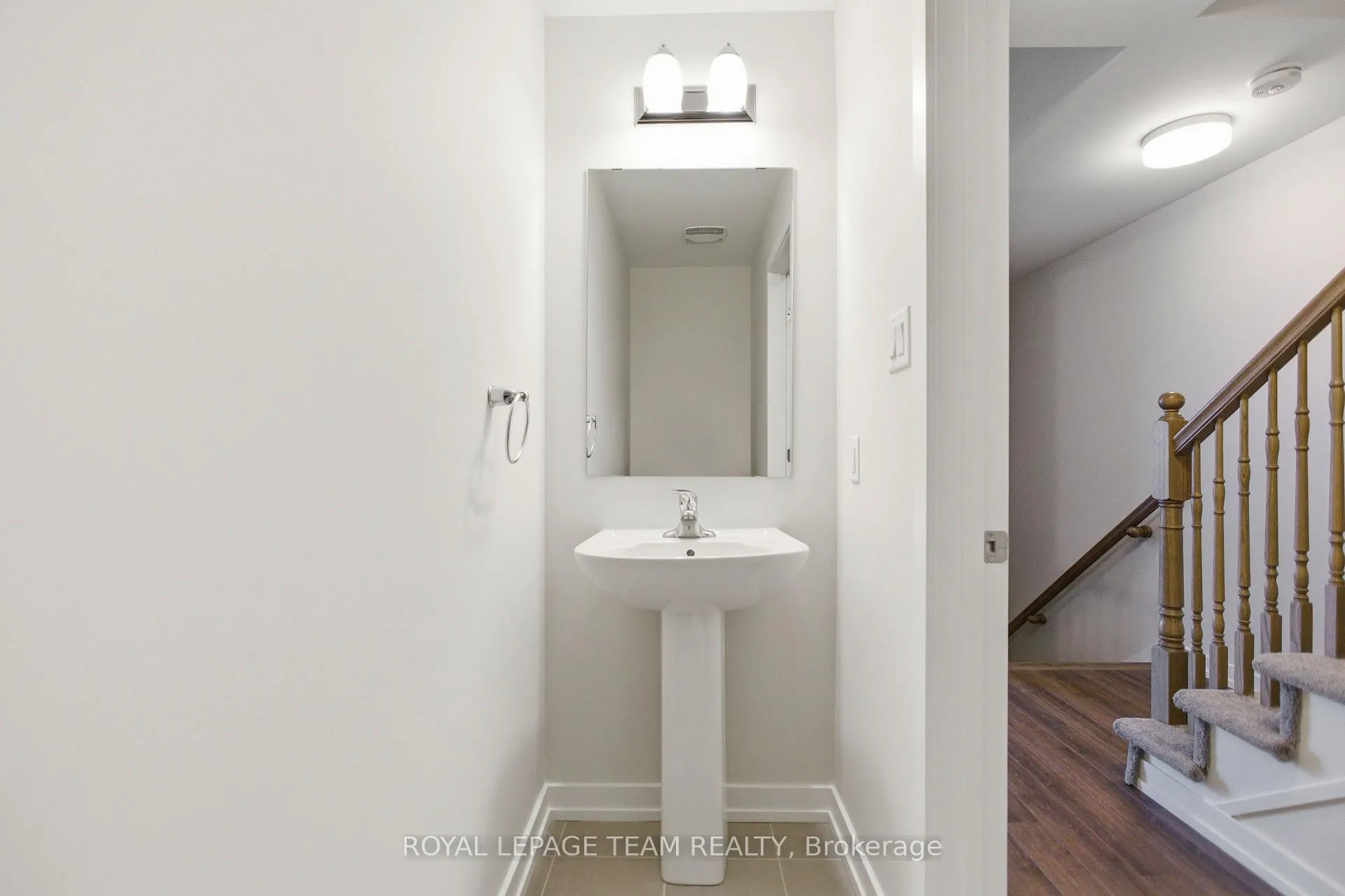 Photo 3 of 3284 Greenbank Road, Ottawa, Barrhaven - Heritage Park — HOMEH