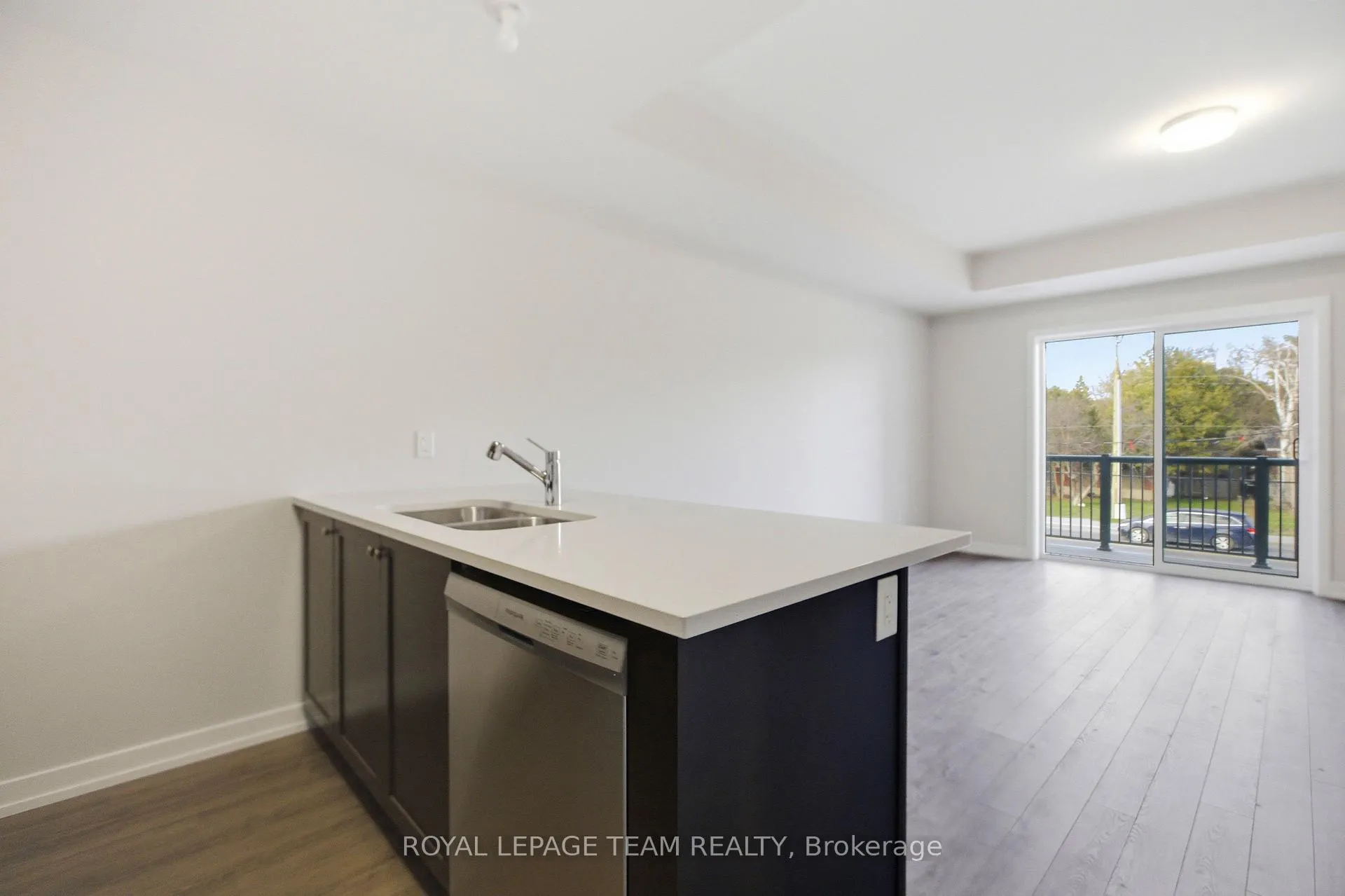 Photo 8 of 3284 Greenbank Road, Ottawa, Barrhaven - Heritage Park — HOMEH