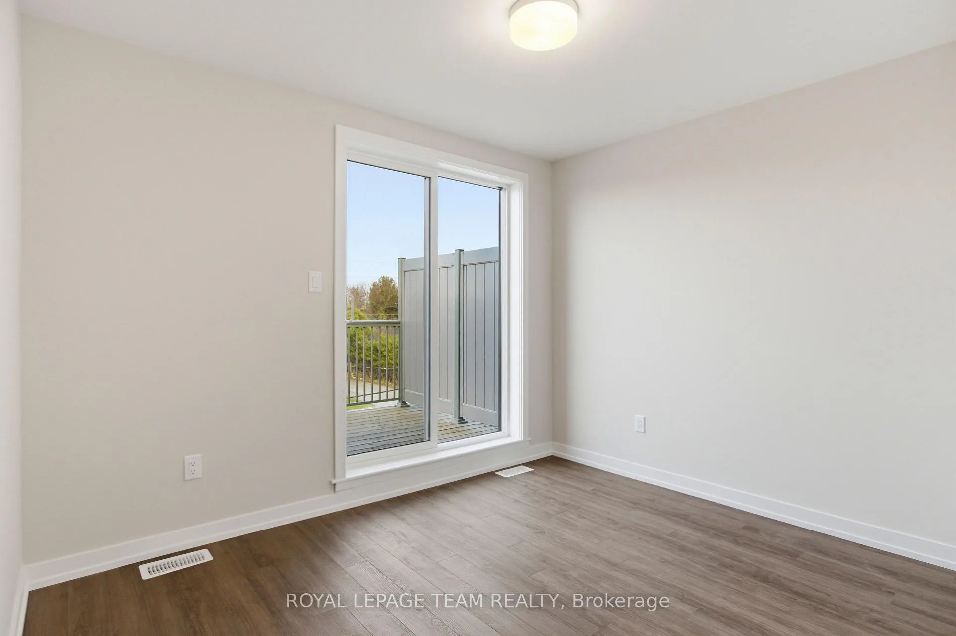 Photo 10 of 3284 Greenbank Road, Ottawa, Barrhaven - Heritage Park — HOMEH