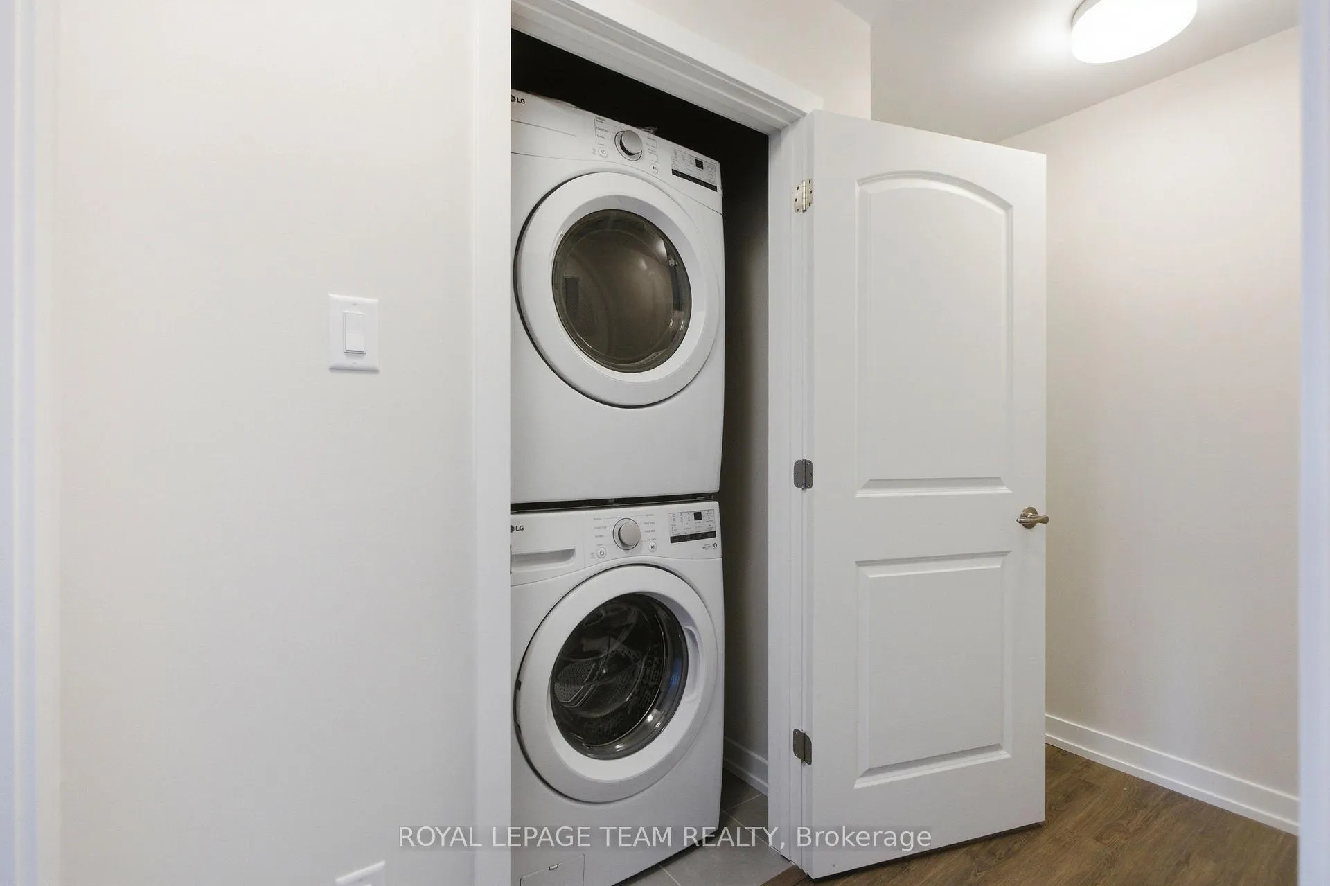 Photo 16 of 3284 Greenbank Road, Ottawa, Barrhaven - Heritage Park — HOMEH