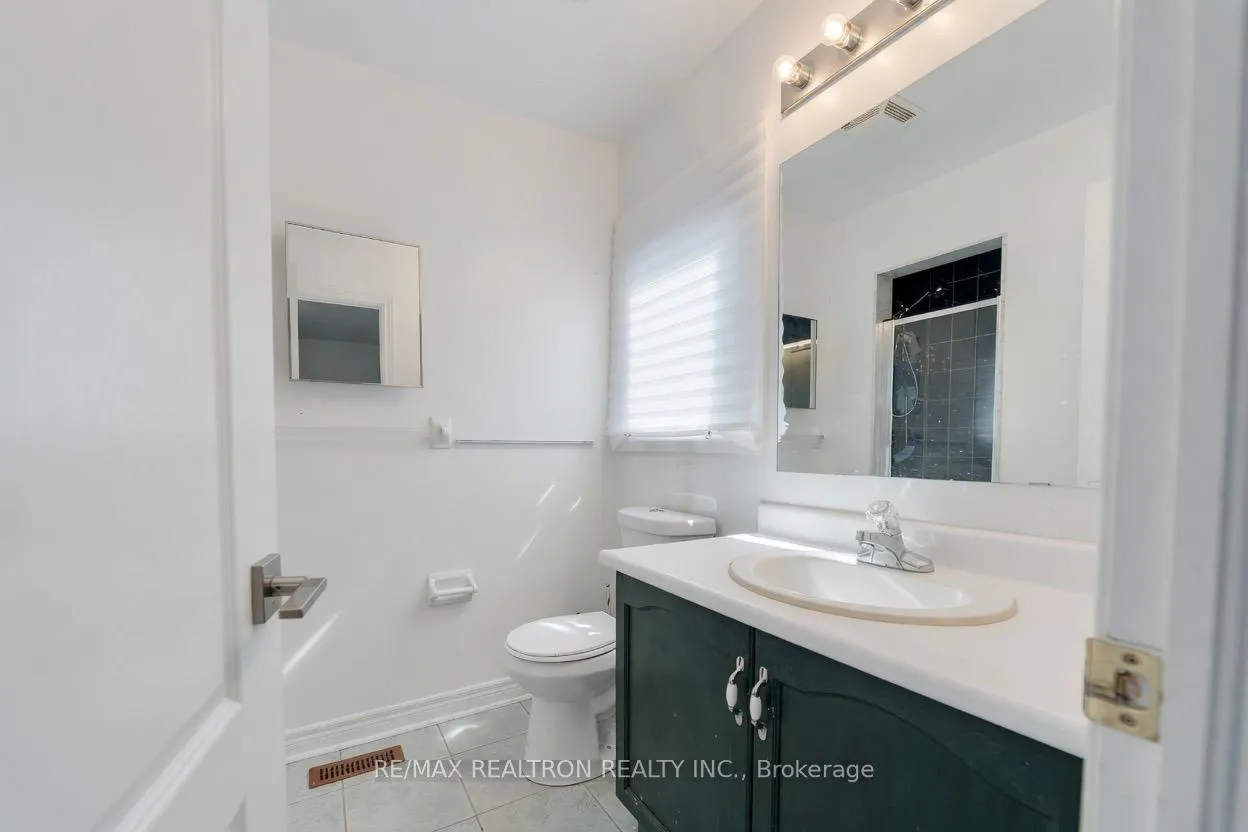Photo 22 of 206 Featherstone Avenue, Markham, Middlefield — HOMEH