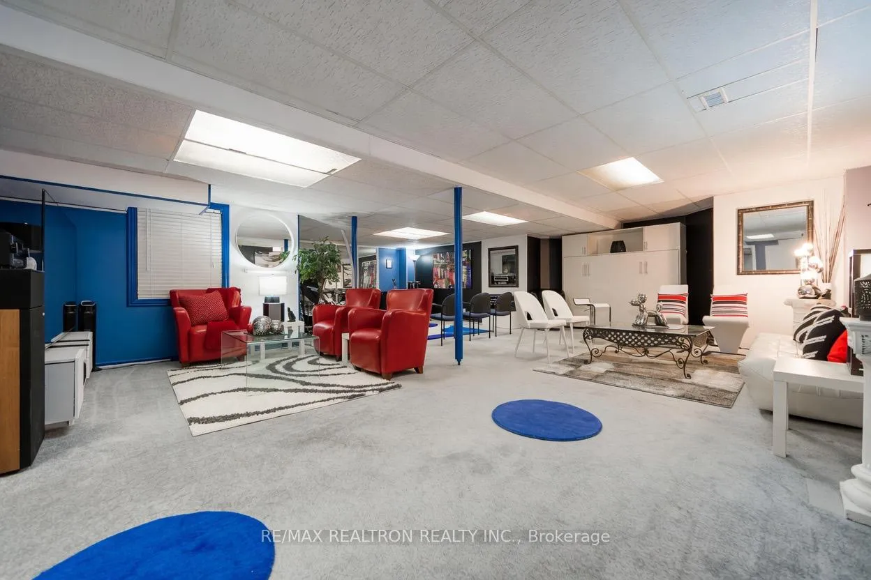 Photo 30 of 206 Featherstone Avenue, Markham, Middlefield — HOMEH