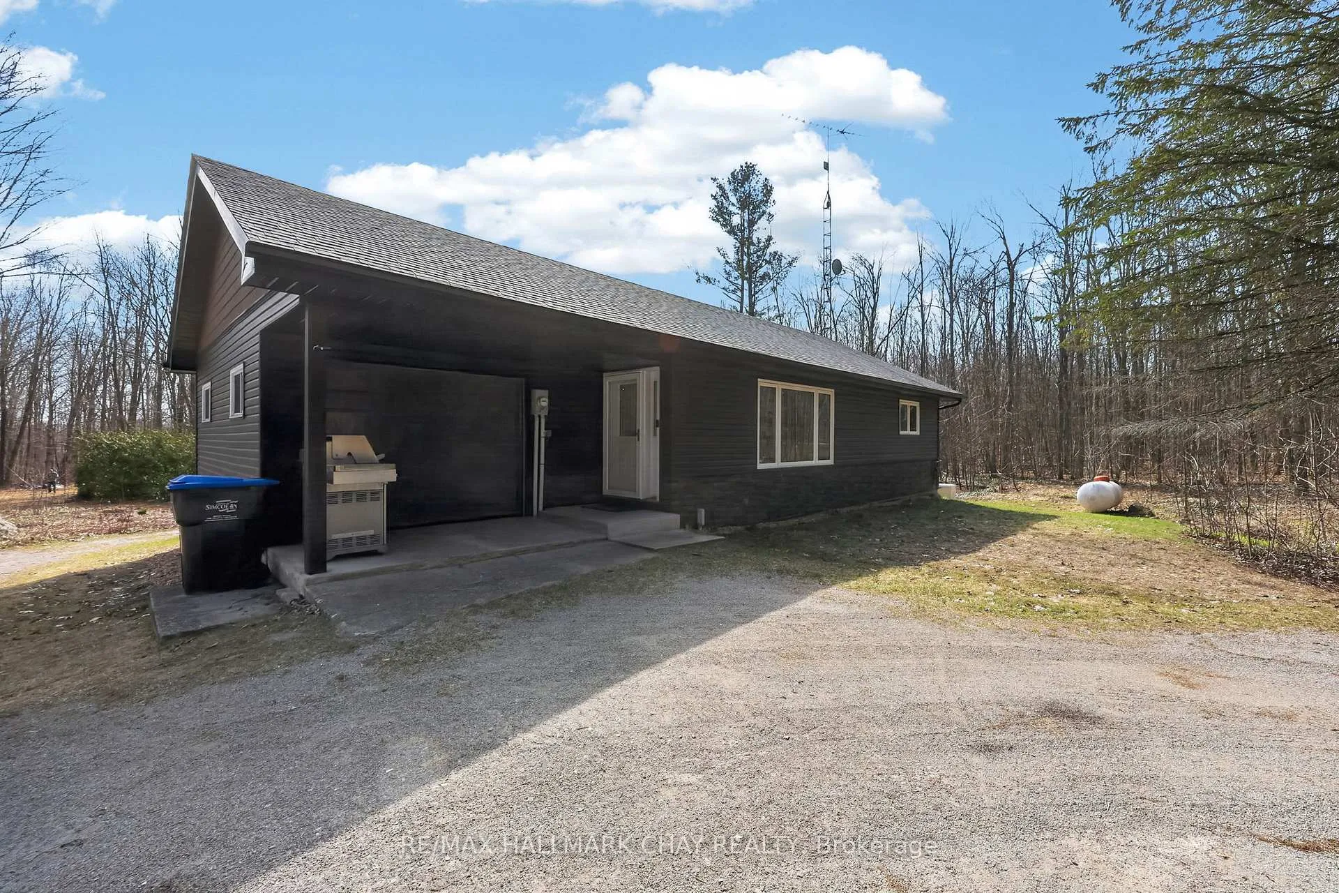 Photo 3 of 5709 Line 9 N, Oro-Medonte, Rural Oro-Medonte — HOMEH