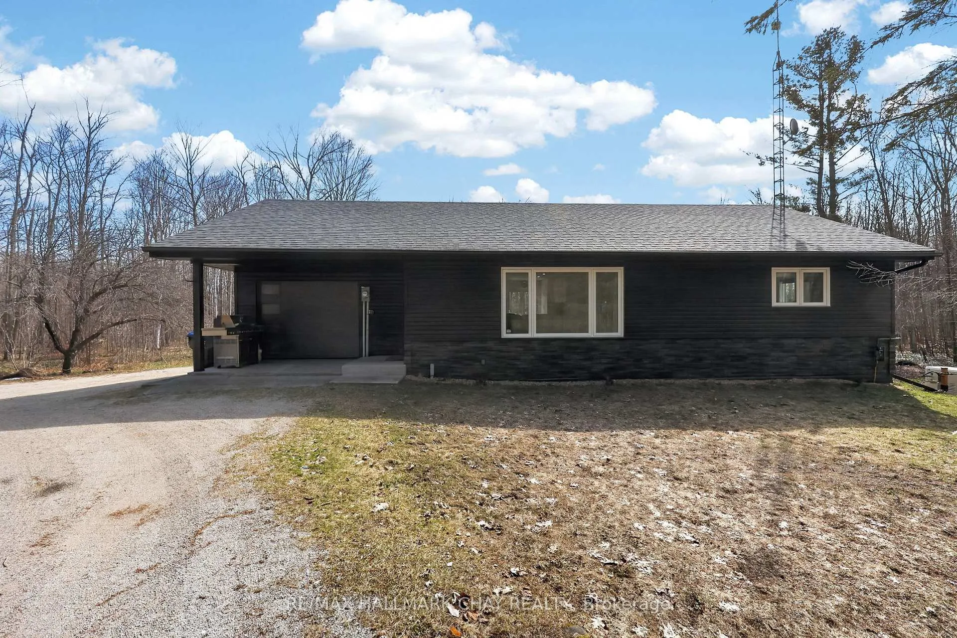 Photo 4 of 5709 Line 9 N, Oro-Medonte, Rural Oro-Medonte — HOMEH