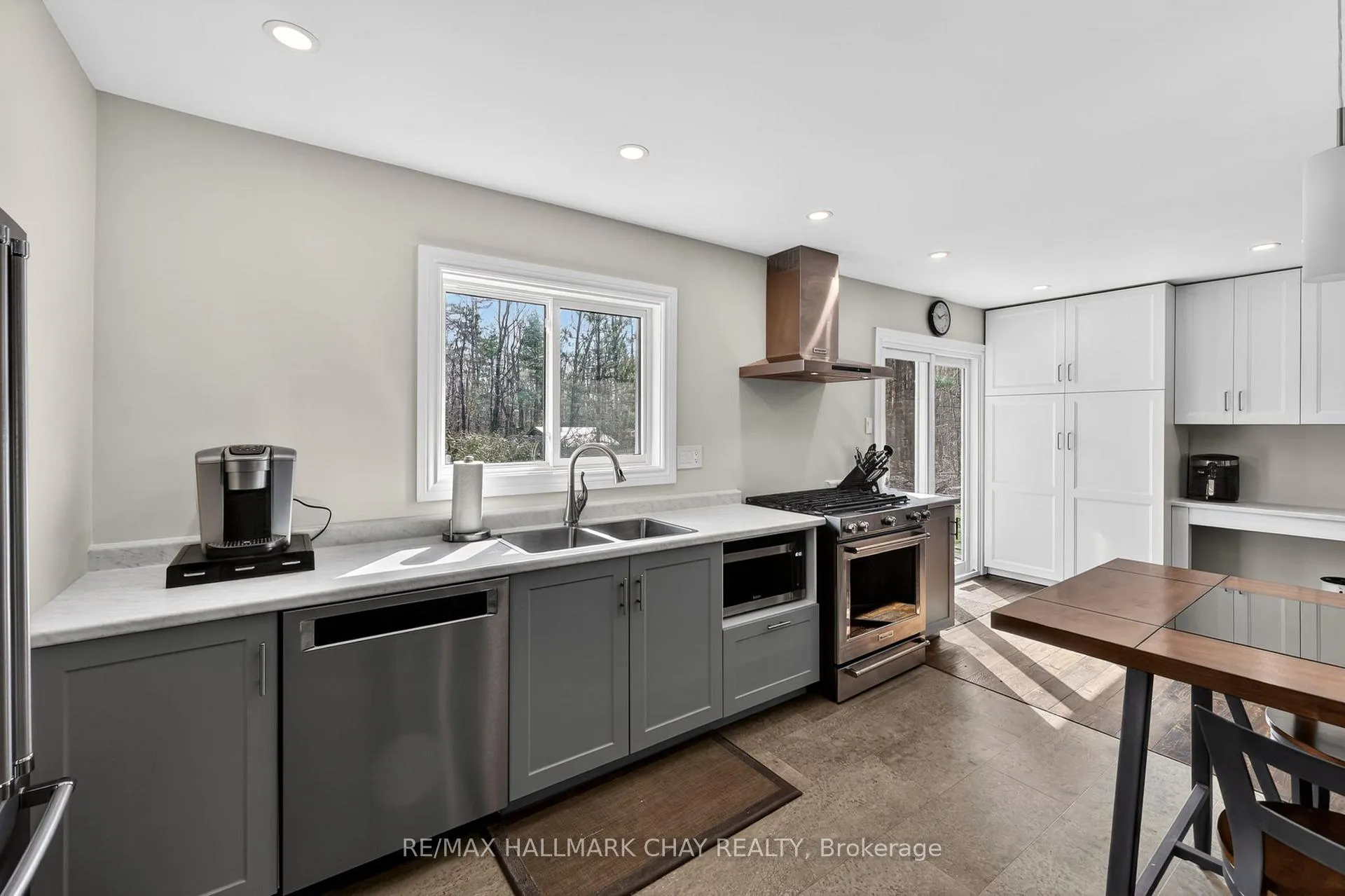 Photo 9 of 5709 Line 9 N, Oro-Medonte, Rural Oro-Medonte — HOMEH
