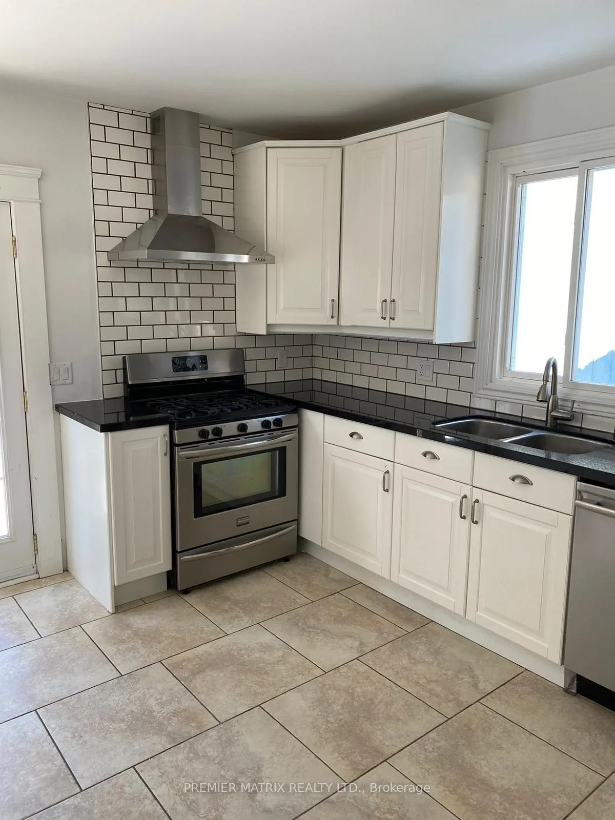 Photo 20 of 46 George Street, Aurora, Aurora Village — HOMEH
