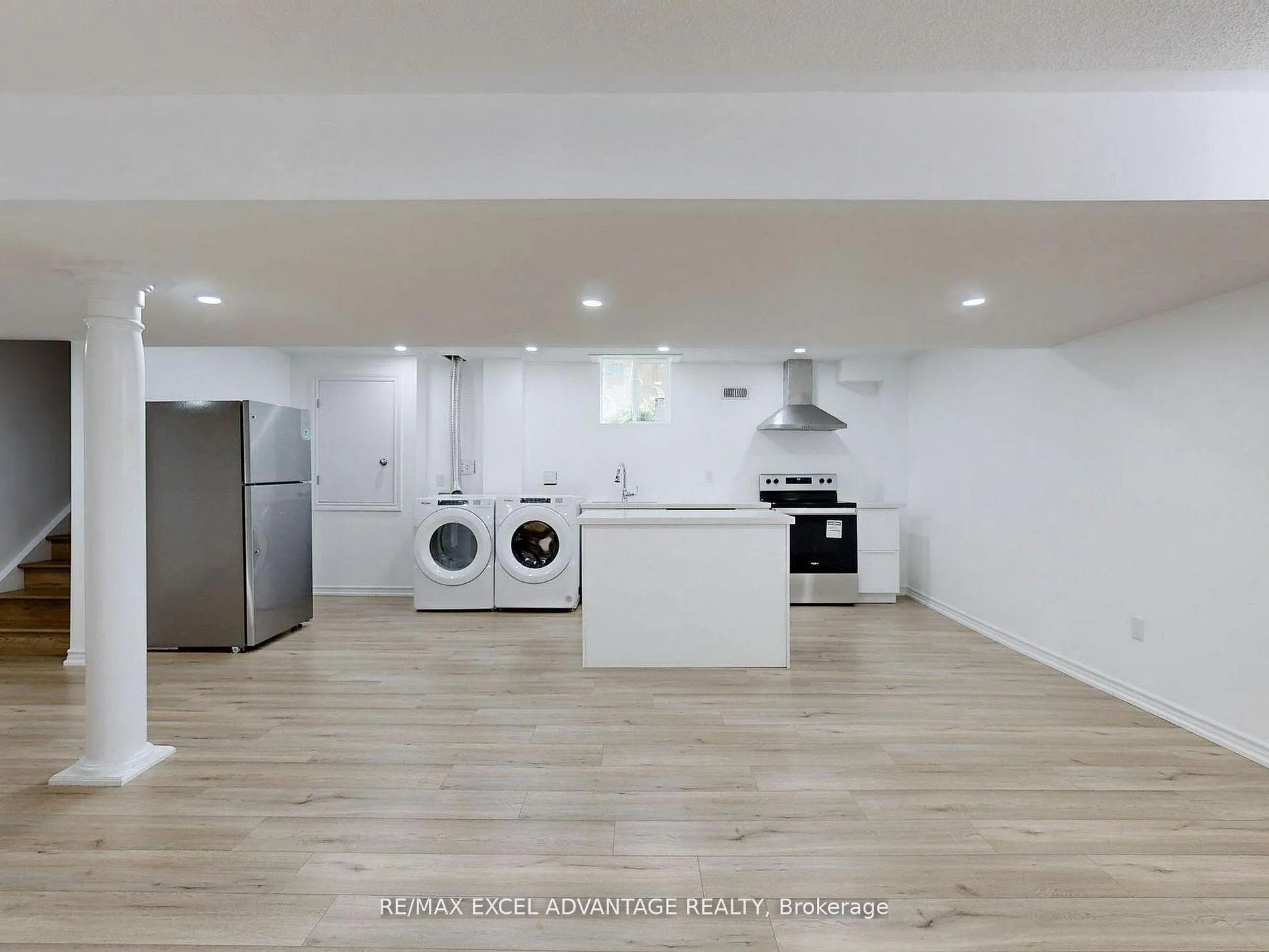 Photo 6 of Unit Lower, 1280 Bardeau Street, Innisfil, Lefroy — HOMEH