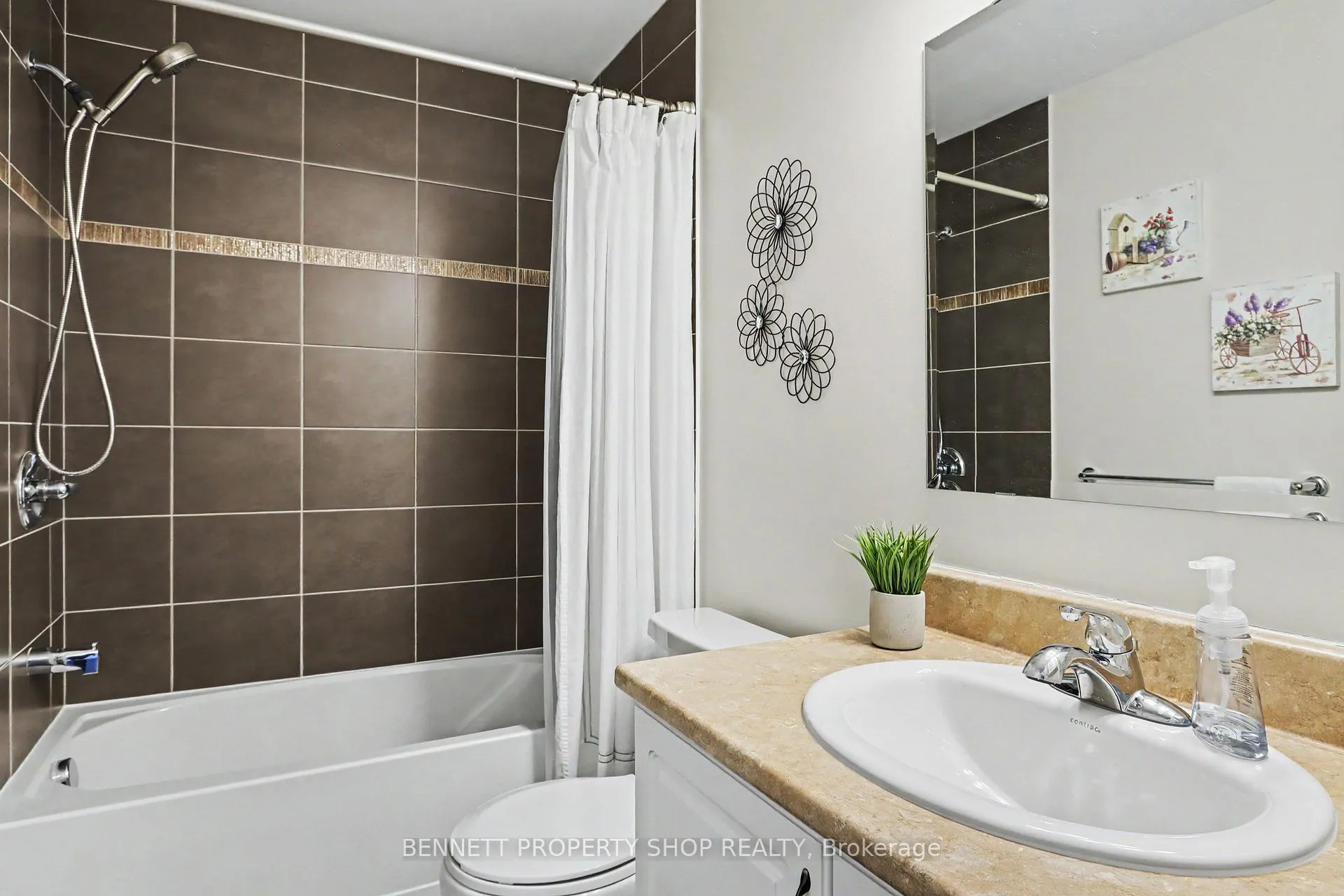 Photo 8 of Unit 13, 340 Tribeca Private, Ottawa, Barrhaven - Longfields — HOMEH