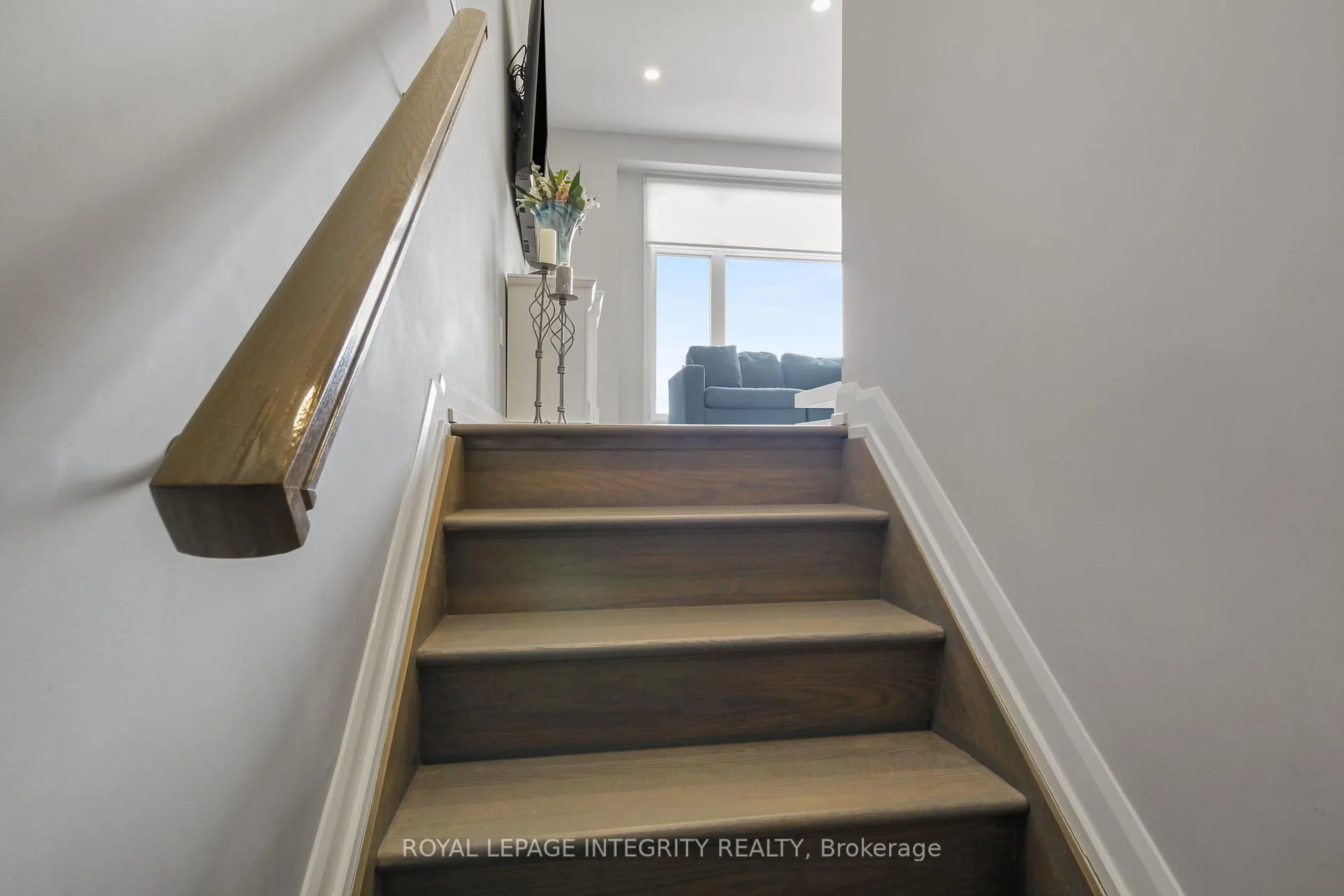 Photo 10 of 2722 Draper Avenue, Ottawa, Redwood Park — HOMEH