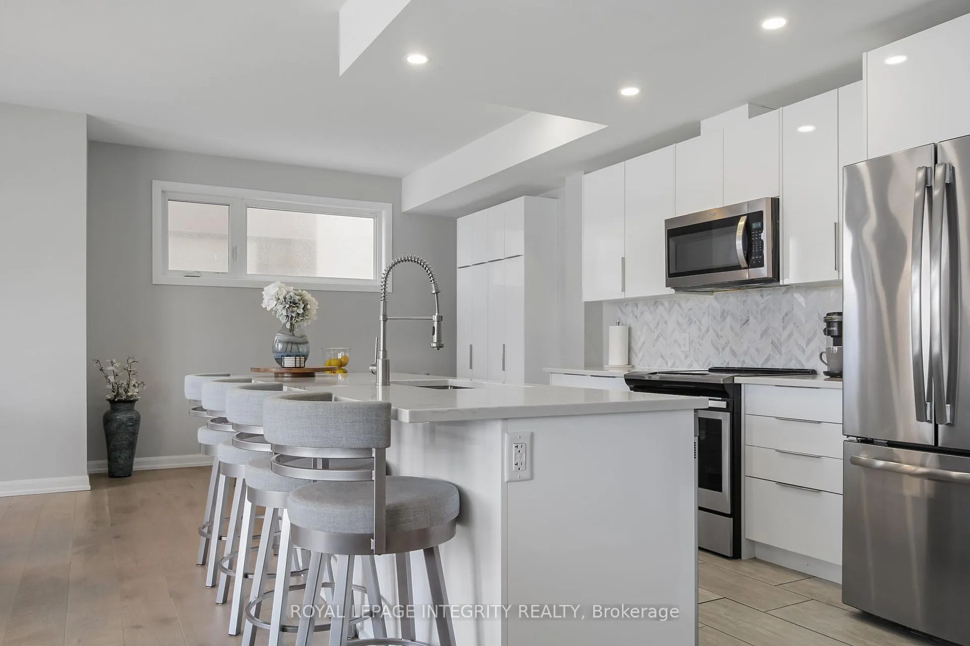 Photo 21 of 2722 Draper Avenue, Ottawa, Redwood Park — HOMEH