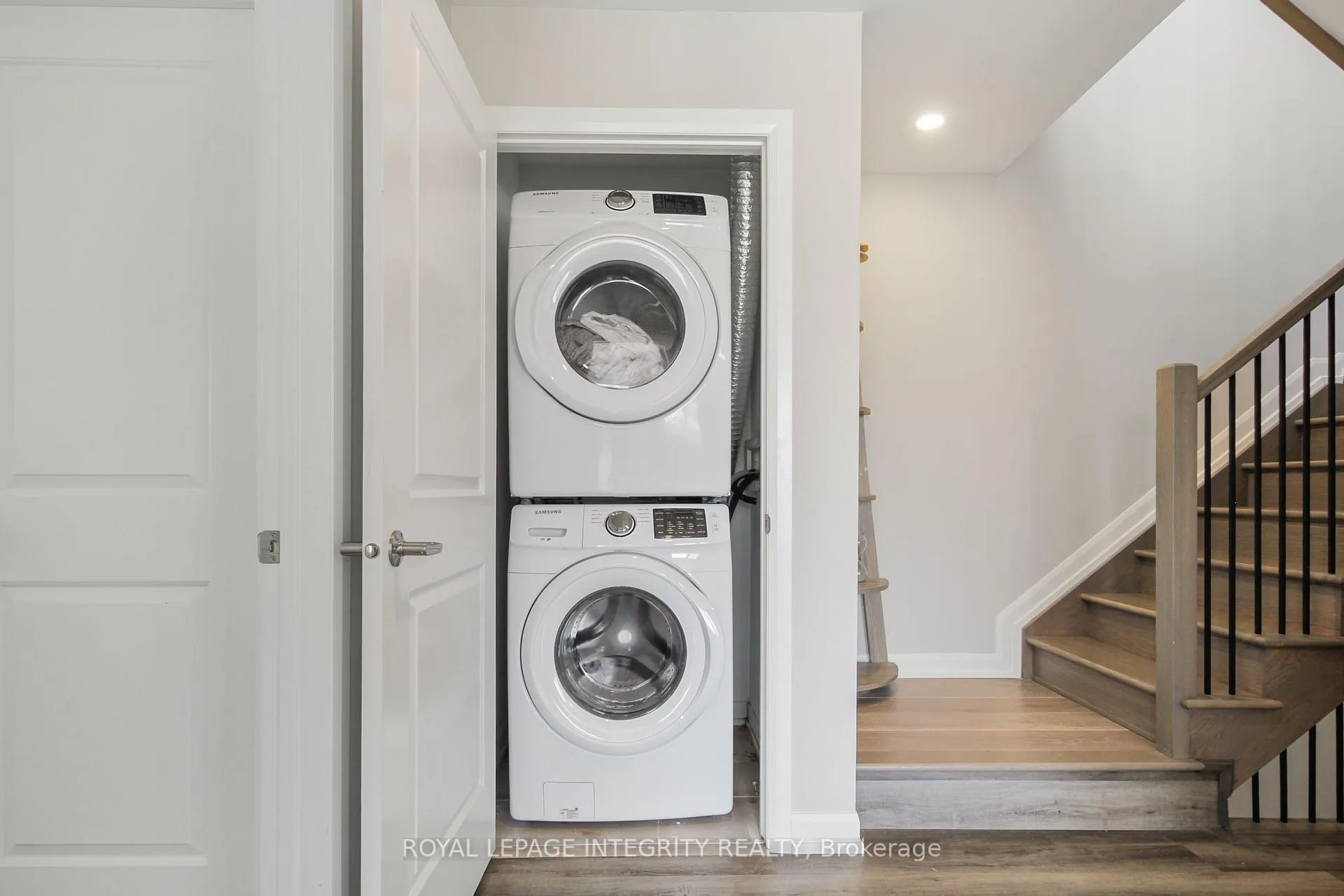 Photo 22 of 2722 Draper Avenue, Ottawa, Redwood Park — HOMEH