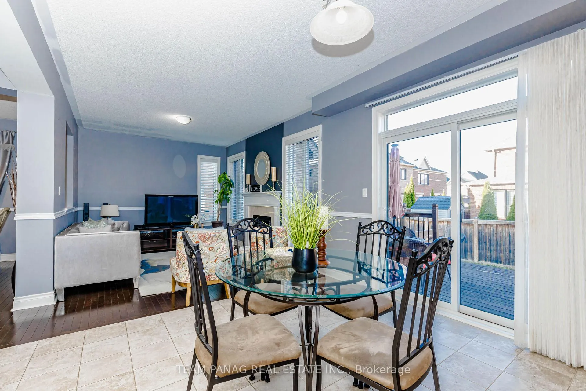 Photo 15 of 4 Bassett Crescent, Brampton, Credit Valley — HOMEH