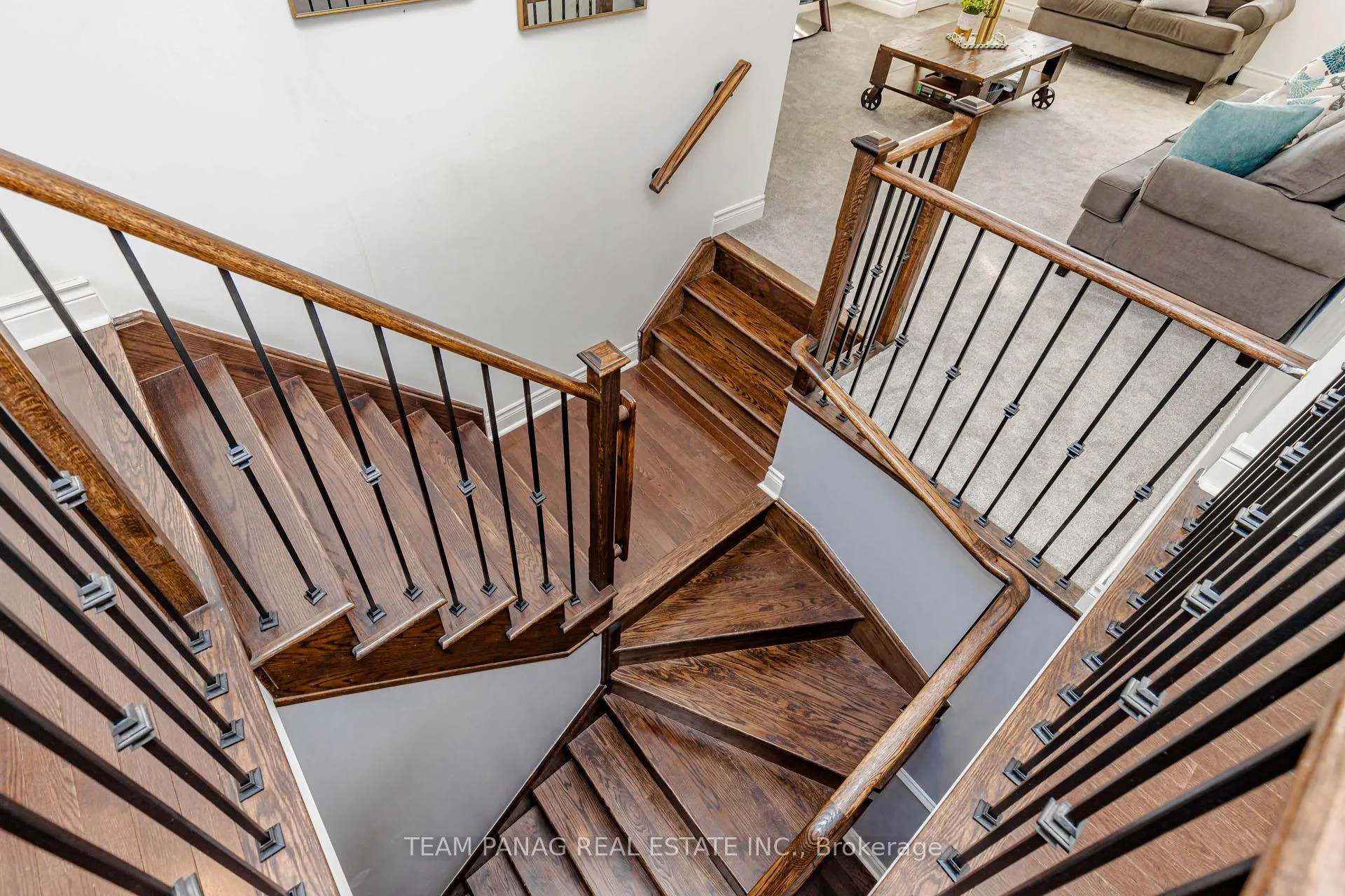 Photo 22 of 4 Bassett Crescent, Brampton, Credit Valley — HOMEH