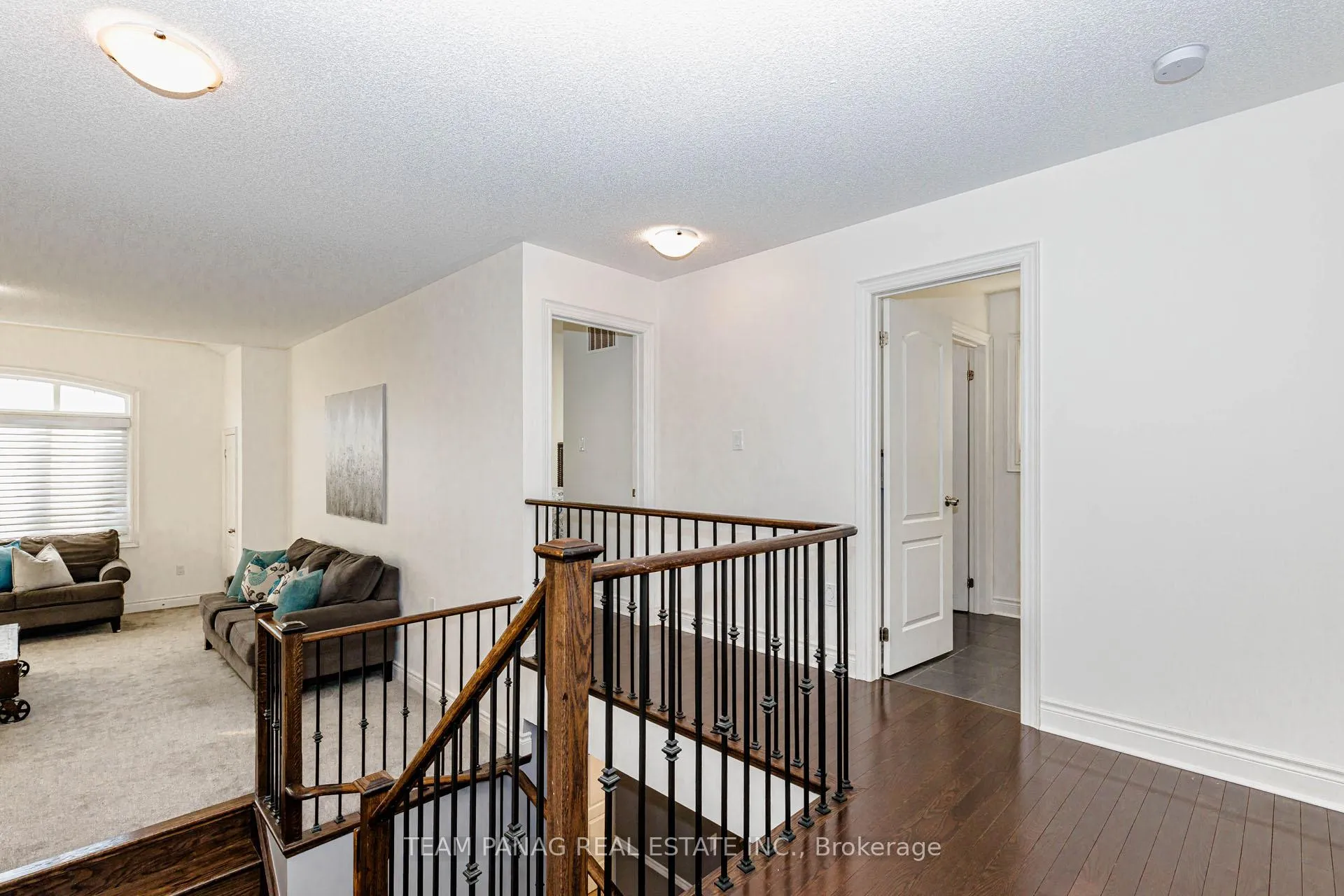 Photo 26 of 4 Bassett Crescent, Brampton, Credit Valley — HOMEH