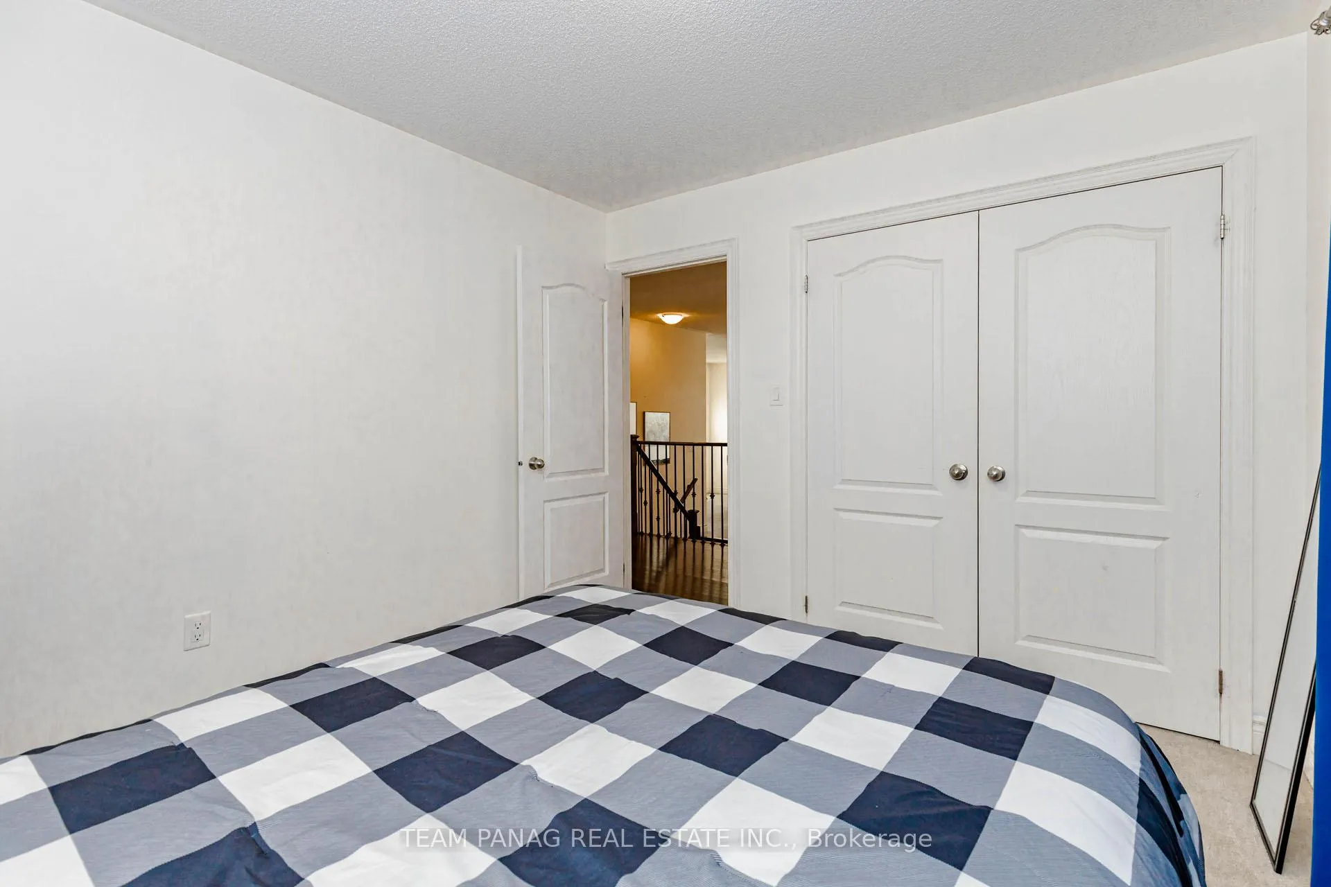 Photo 35 of 4 Bassett Crescent, Brampton, Credit Valley — HOMEH