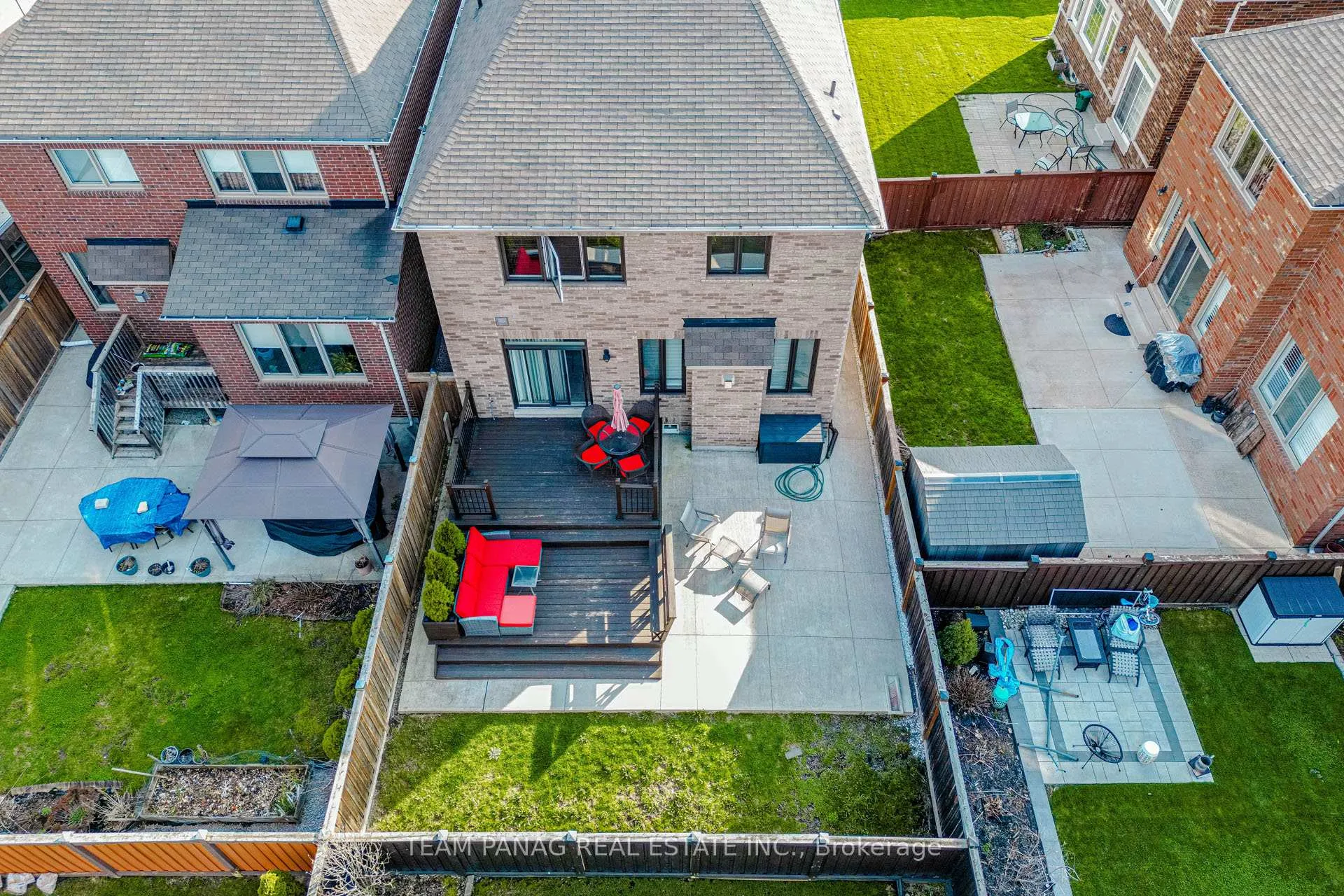 Photo 46 of 4 Bassett Crescent, Brampton, Credit Valley — HOMEH