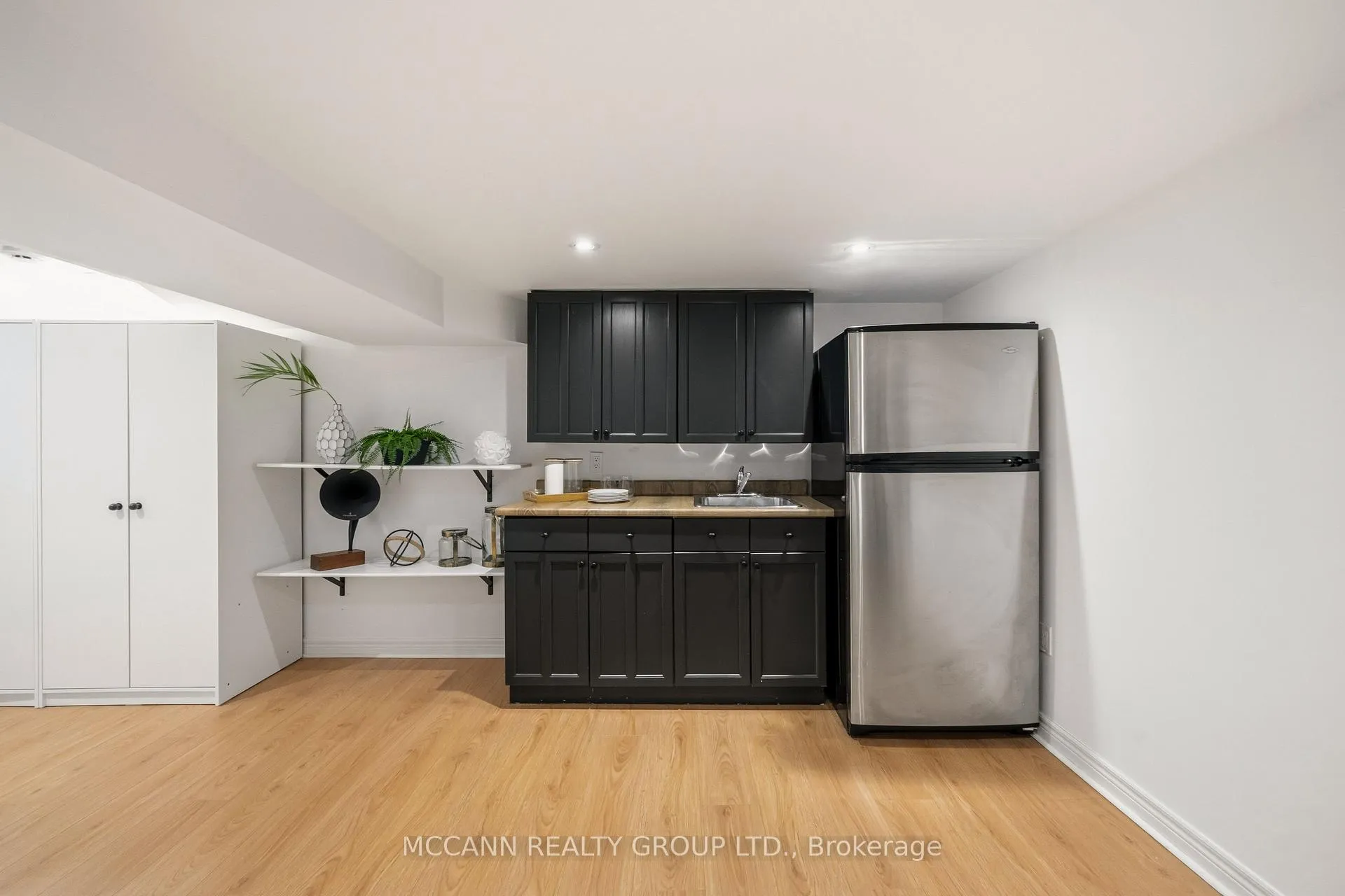 Photo 21 of 93 Brookdale Avenue, Toronto, Lawrence Park North — HOMEH