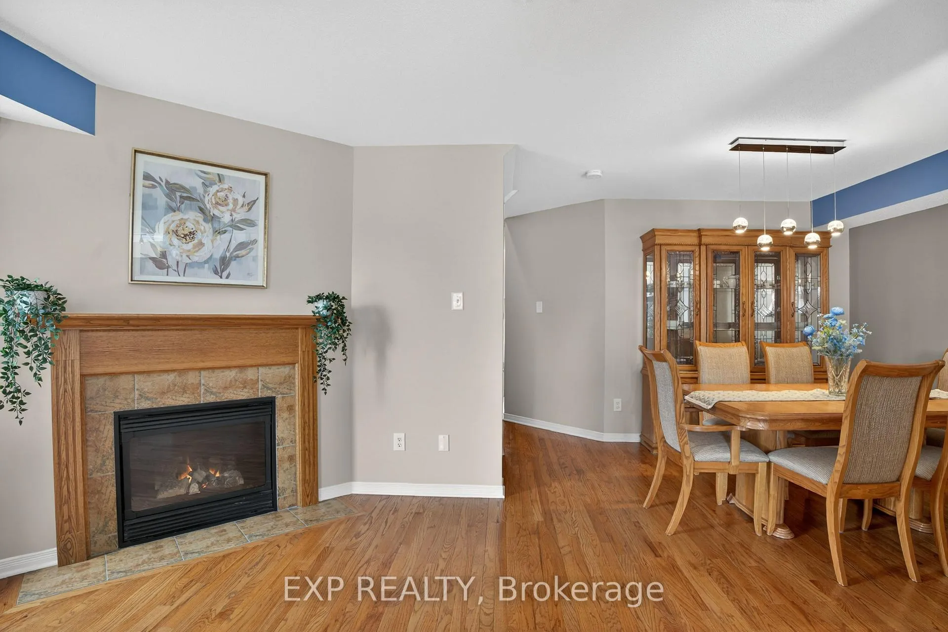 Photo 5 of 301 Brigitta Street, Ottawa, Kanata - Emerald Meadows/Trailwest — HOMEH