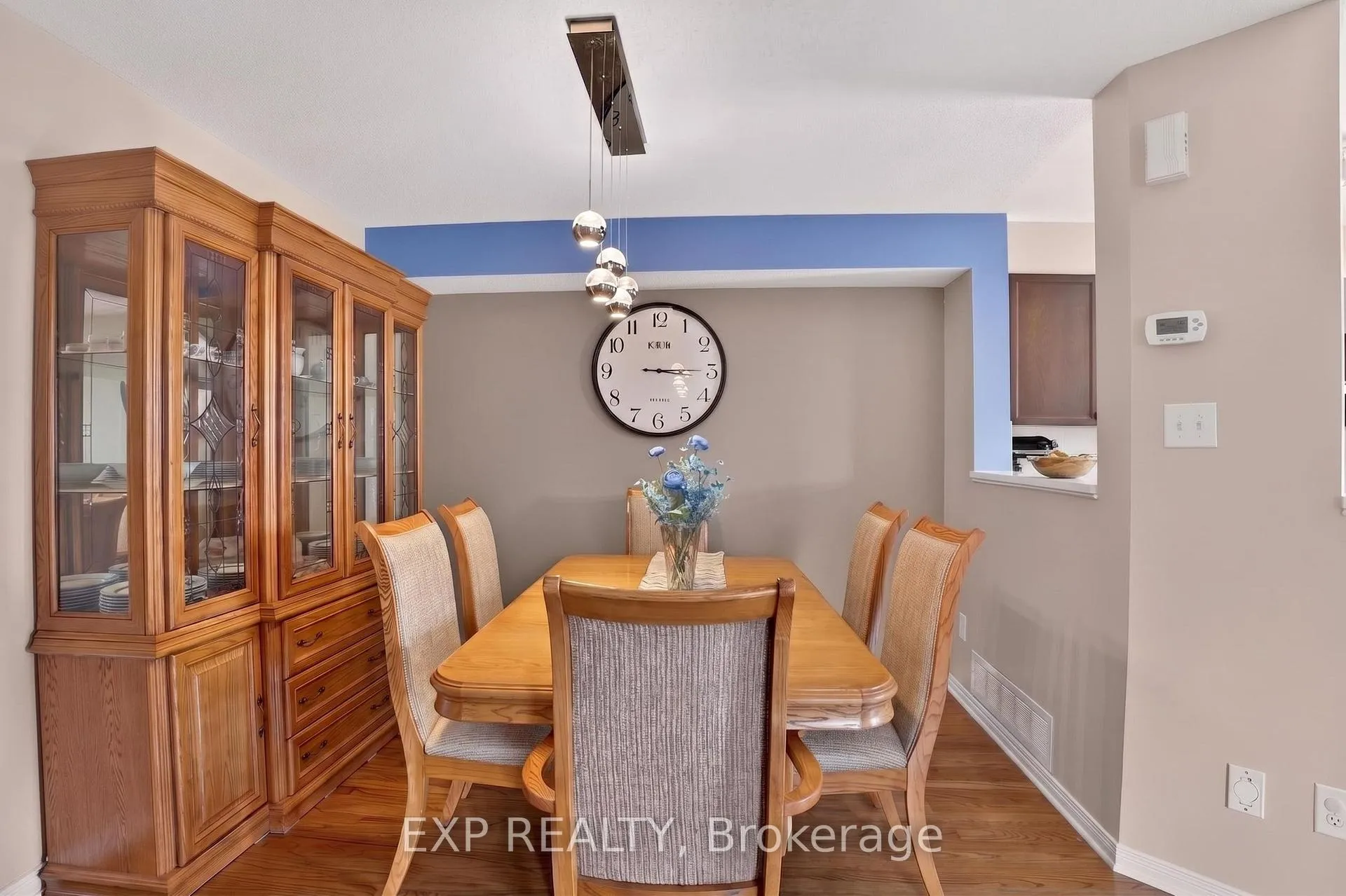 Photo 7 of 301 Brigitta Street, Ottawa, Kanata - Emerald Meadows/Trailwest — HOMEH
