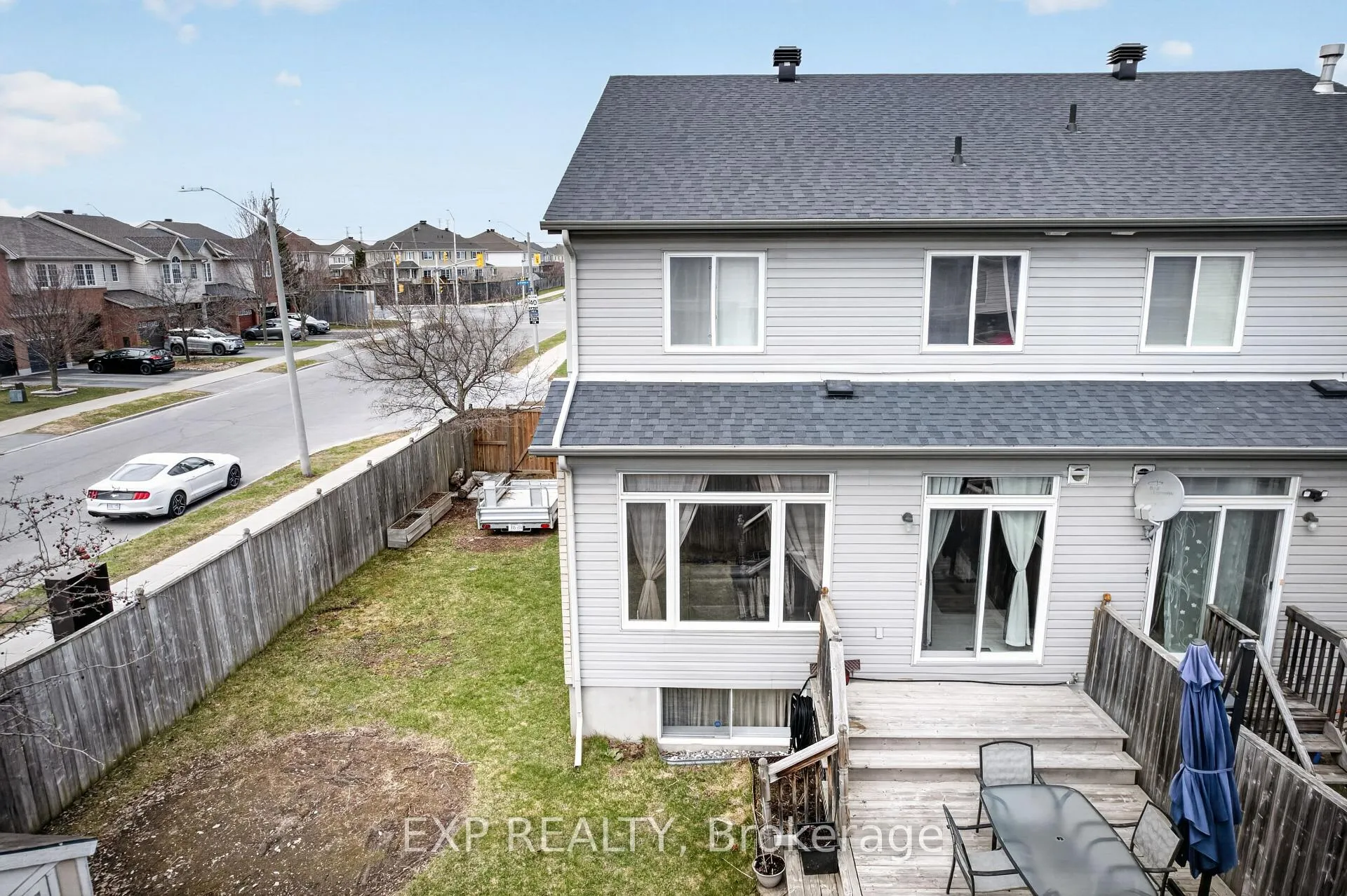 Photo 22 of 301 Brigitta Street, Ottawa, Kanata - Emerald Meadows/Trailwest — HOMEH