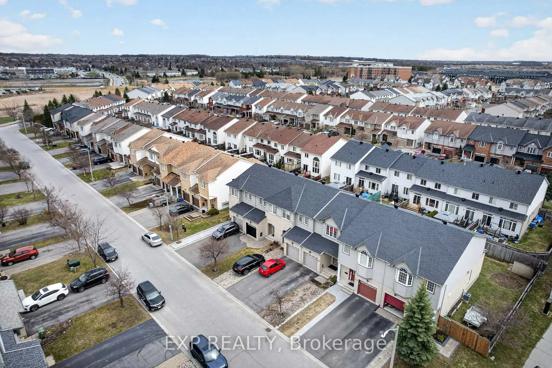 Photo 24 of 301 Brigitta Street, Ottawa, Kanata - Emerald Meadows/Trailwest — HOMEH