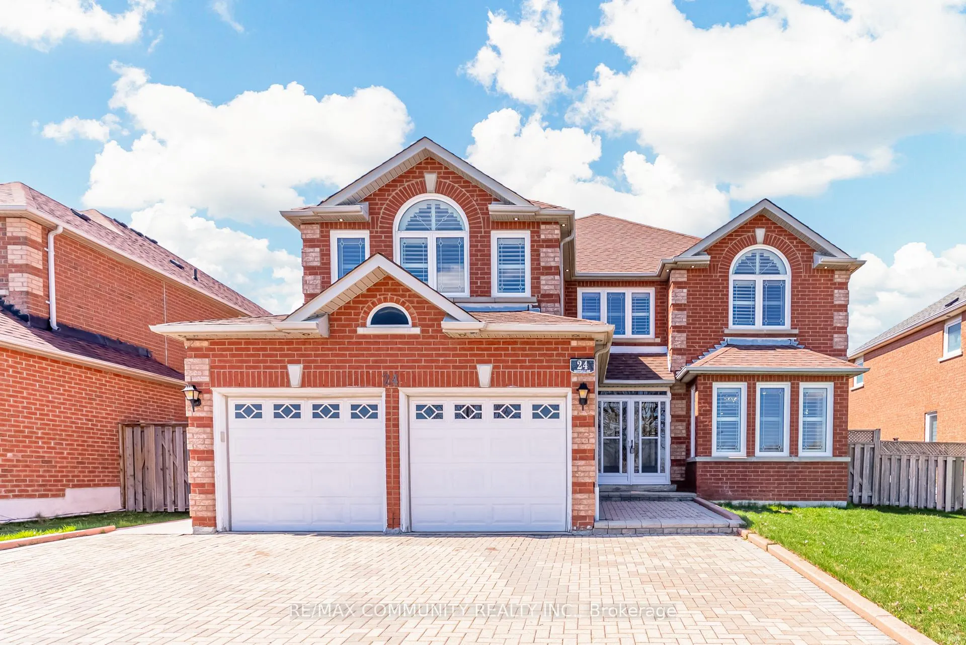 Photo 1 of 24 Marydale Avenue, Markham, Middlefield — HOMEH