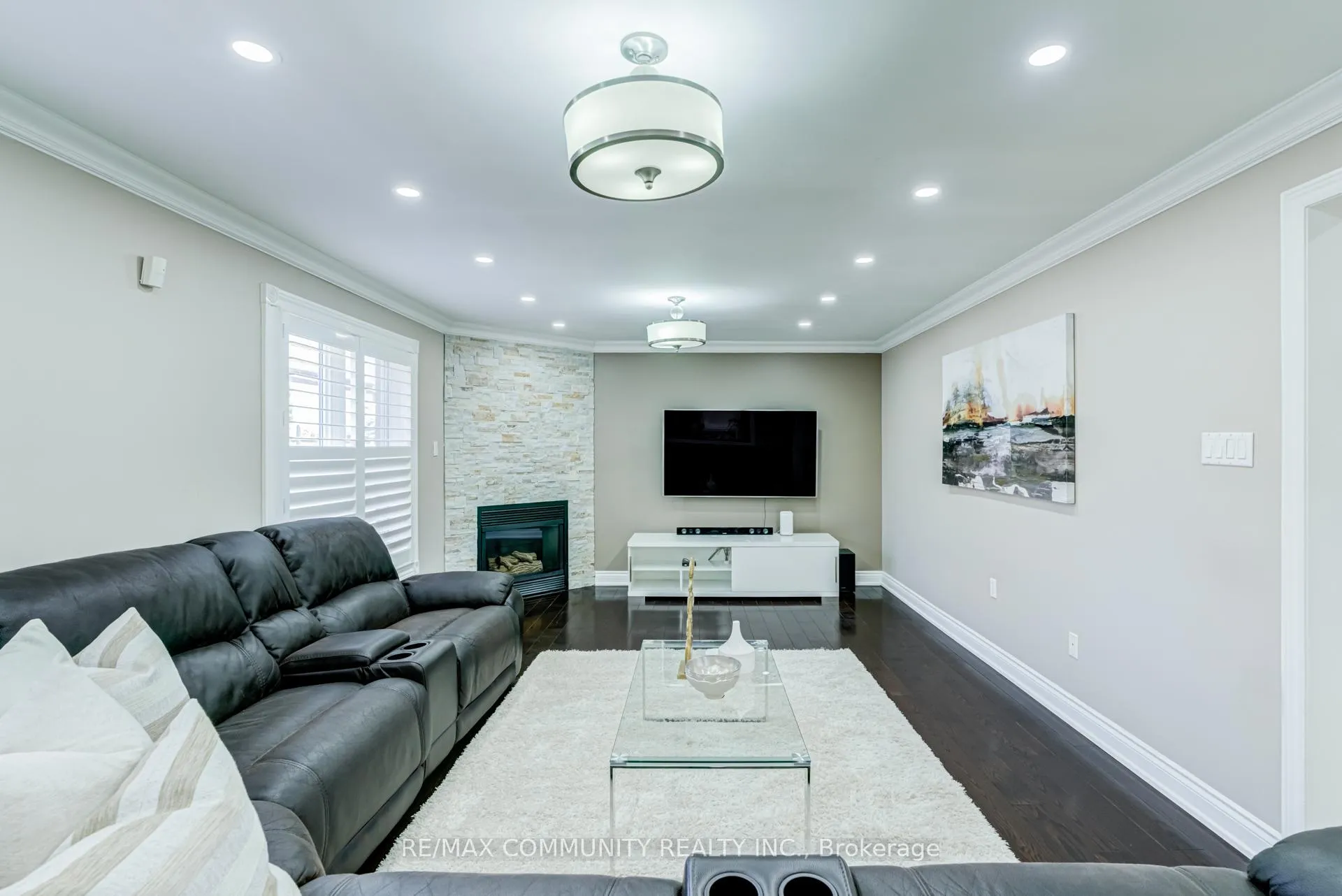 Photo 11 of 24 Marydale Avenue, Markham, Middlefield — HOMEH