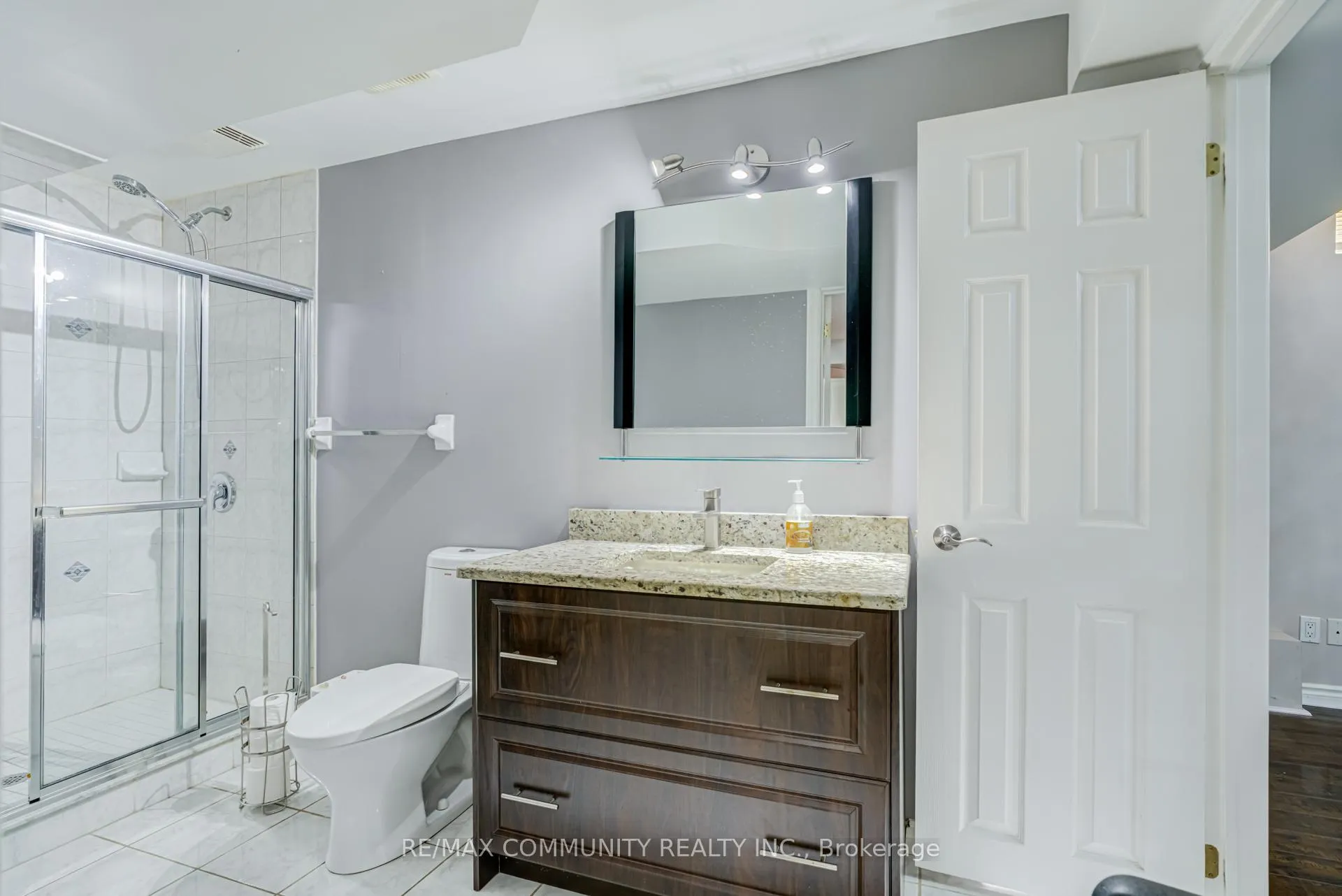 Photo 45 of 24 Marydale Avenue, Markham, Middlefield — HOMEH