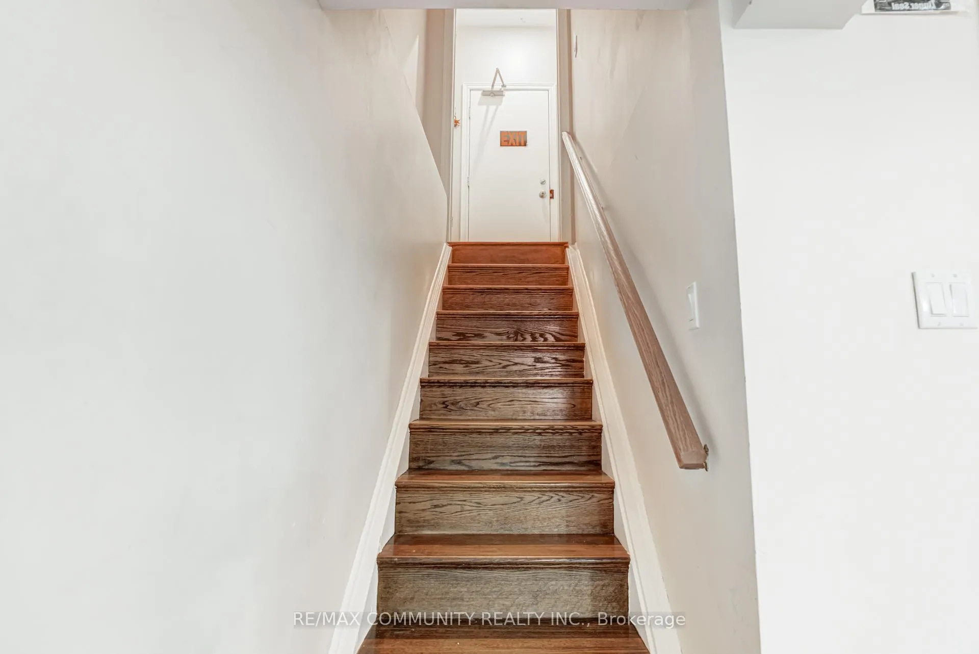 Photo 46 of 24 Marydale Avenue, Markham, Middlefield — HOMEH