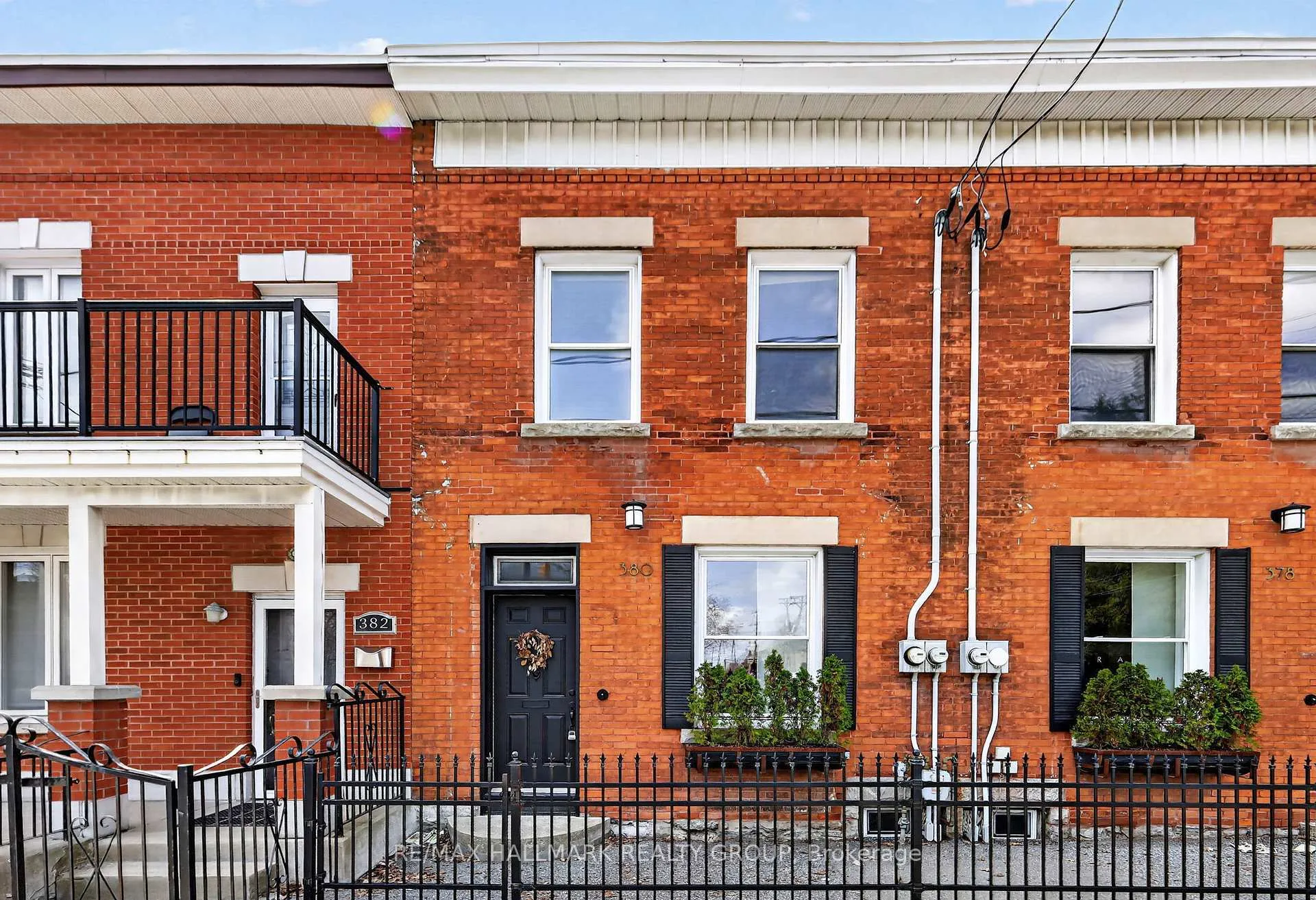 Photo 2 of 380 Booth Street, Ottawa, West Centre Town — HOMEH