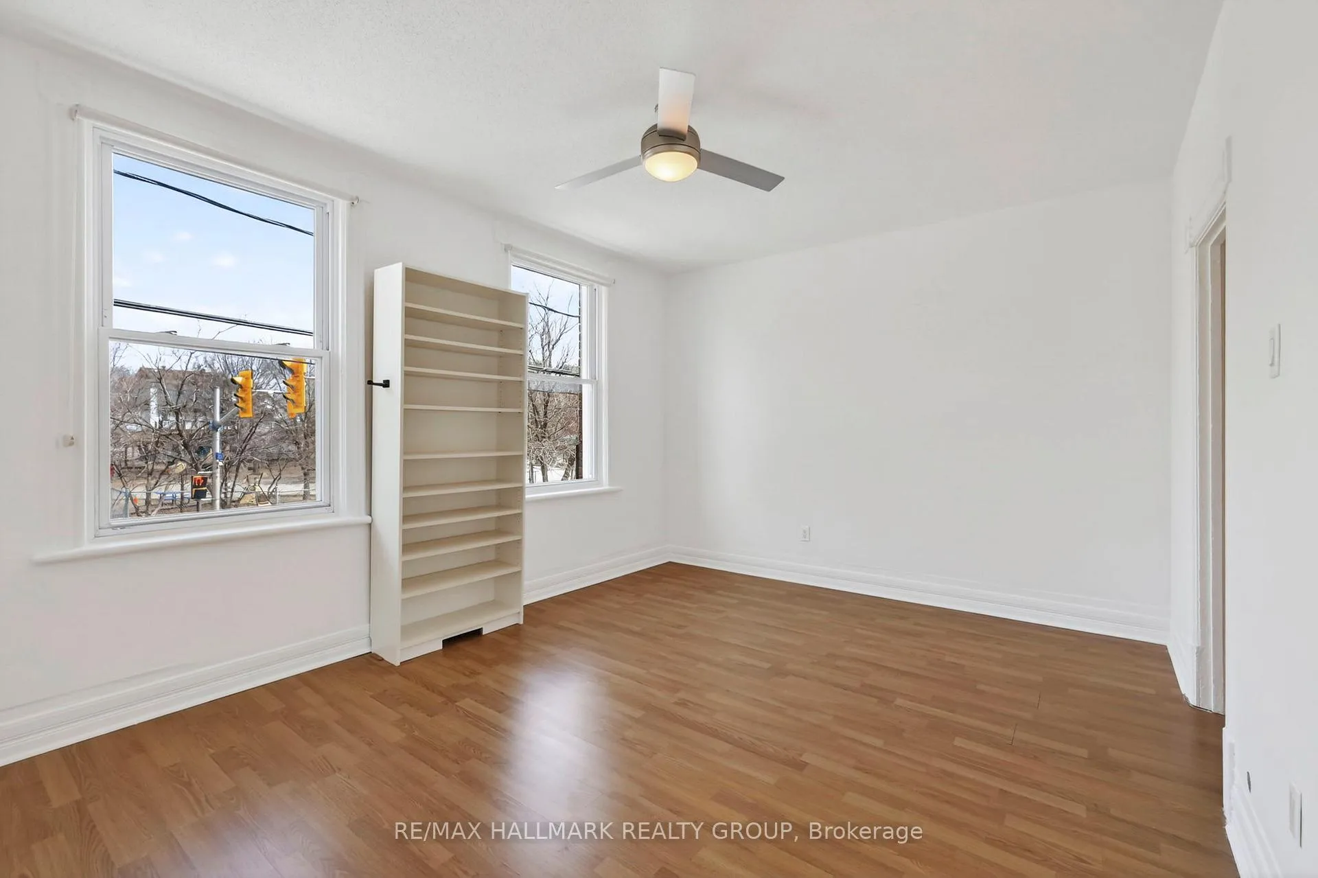 Photo 11 of 380 Booth Street, Ottawa, West Centre Town — HOMEH