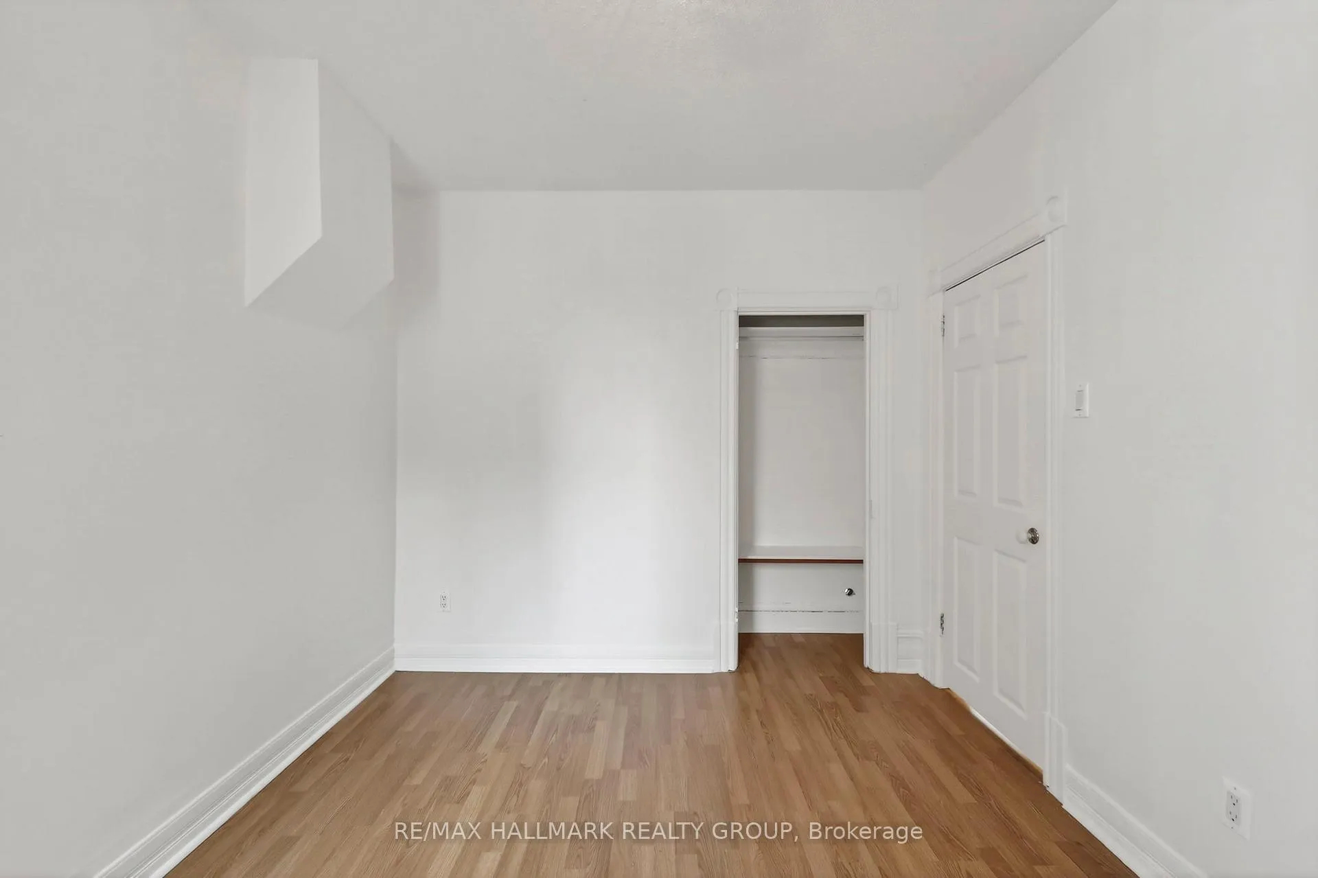 Photo 16 of 380 Booth Street, Ottawa, West Centre Town — HOMEH