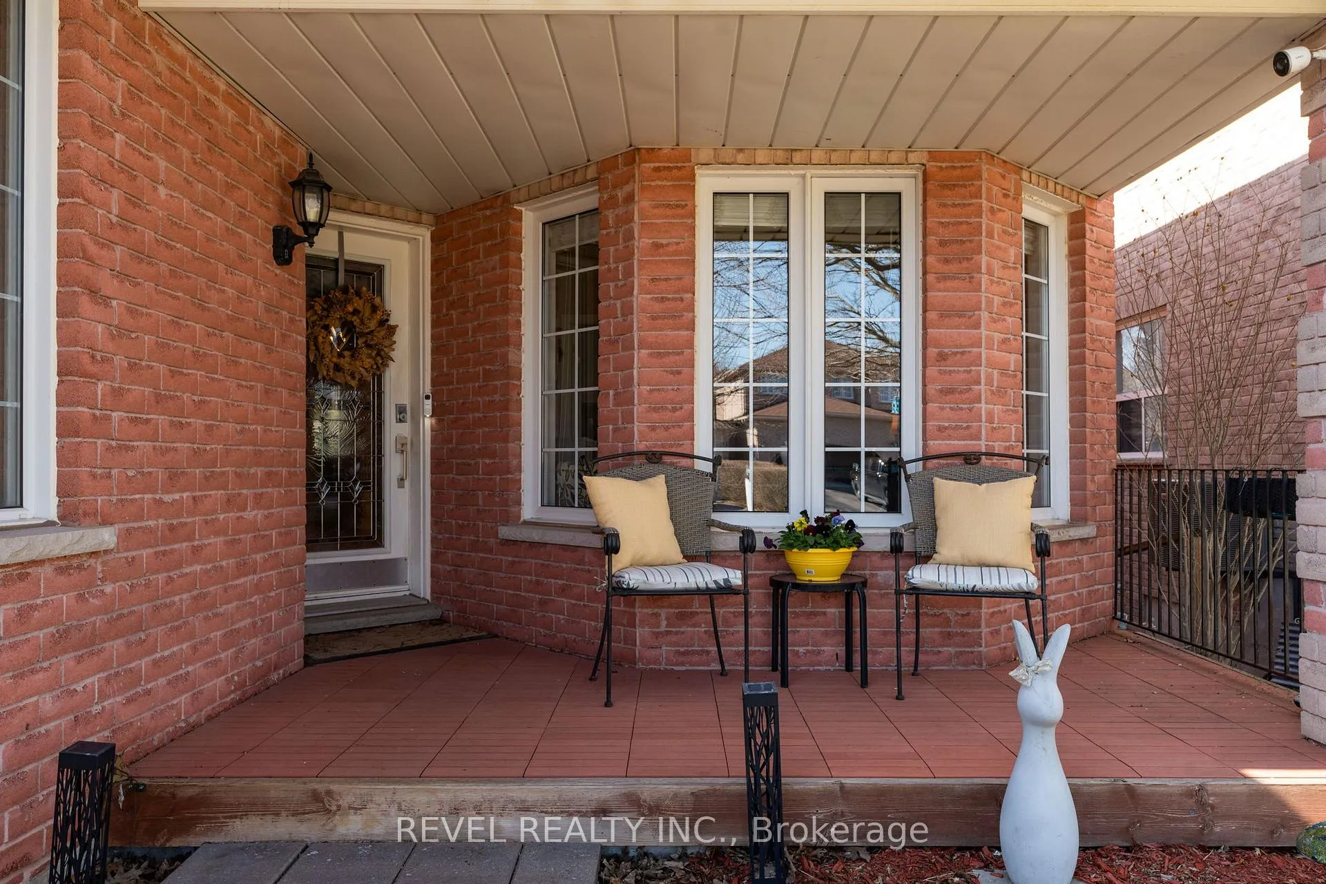 Photo 2 of 28 Dunnett Drive, Barrie, Ardagh — HOMEH