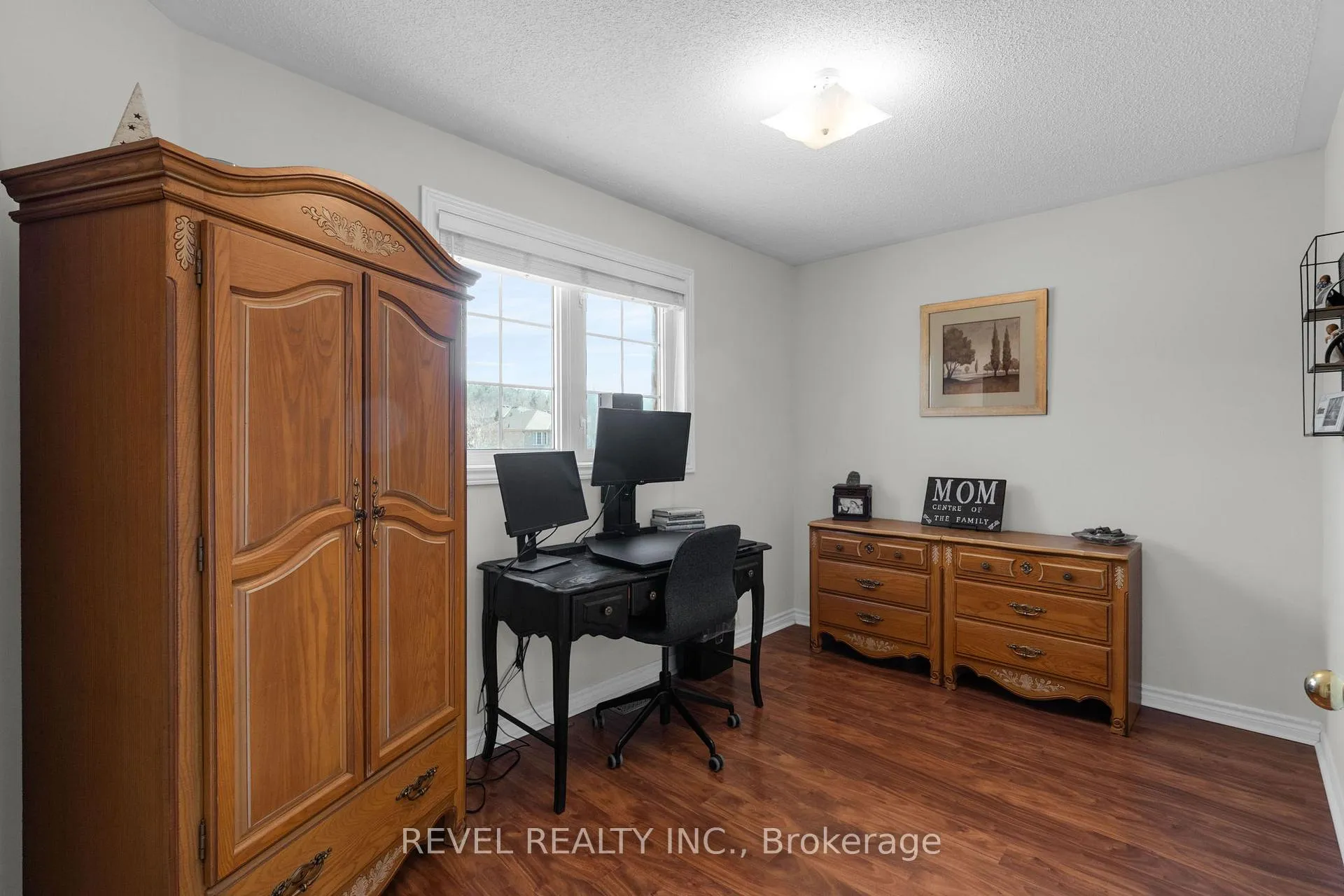Photo 14 of 28 Dunnett Drive, Barrie, Ardagh — HOMEH