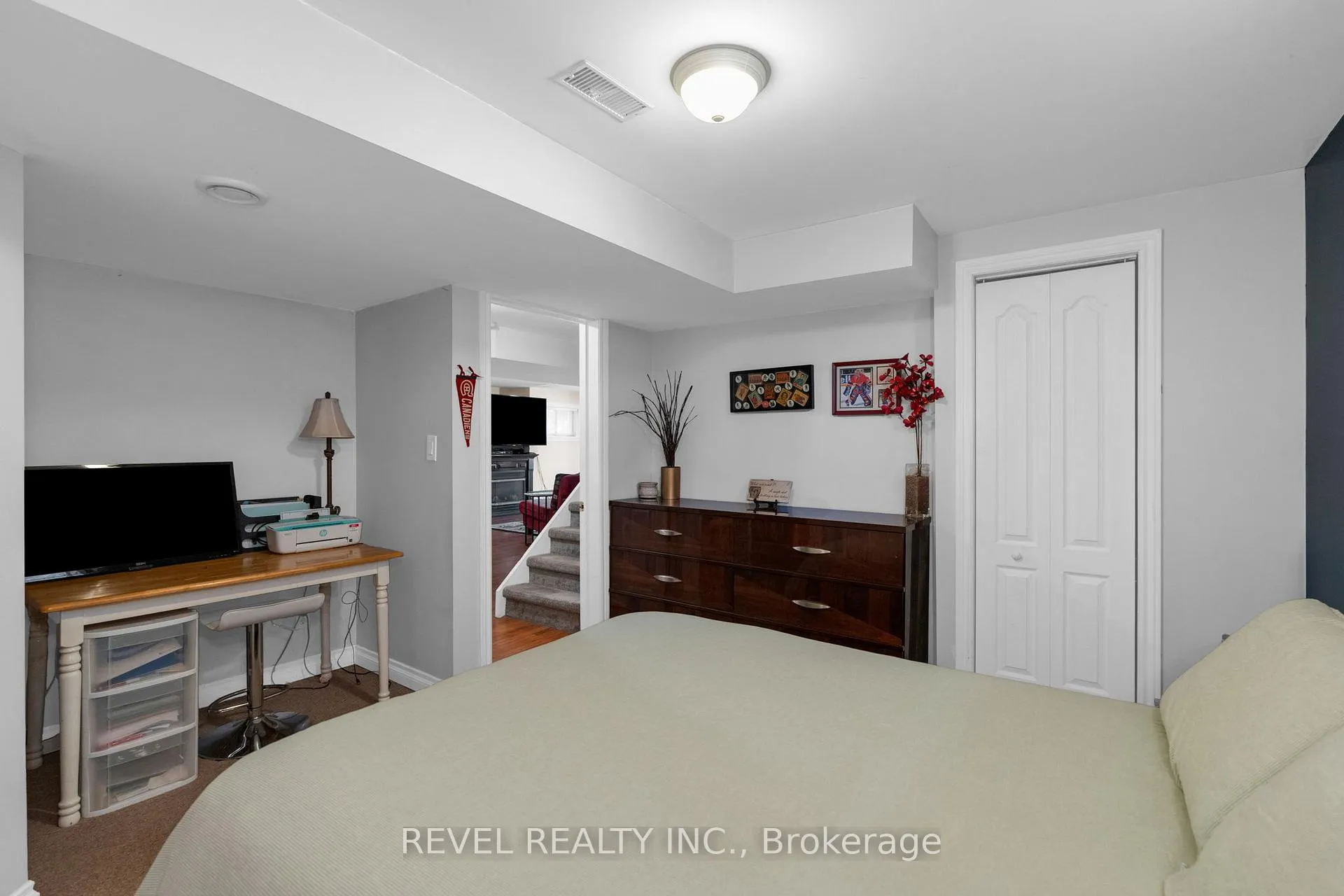 Photo 18 of 28 Dunnett Drive, Barrie, Ardagh — HOMEH