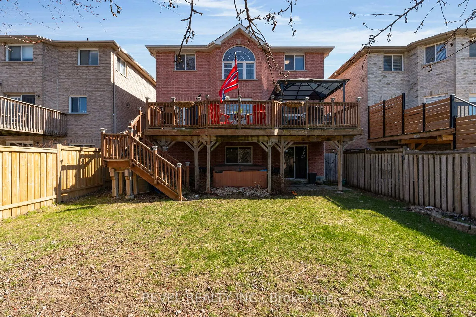 Photo 29 of 28 Dunnett Drive, Barrie, Ardagh — HOMEH