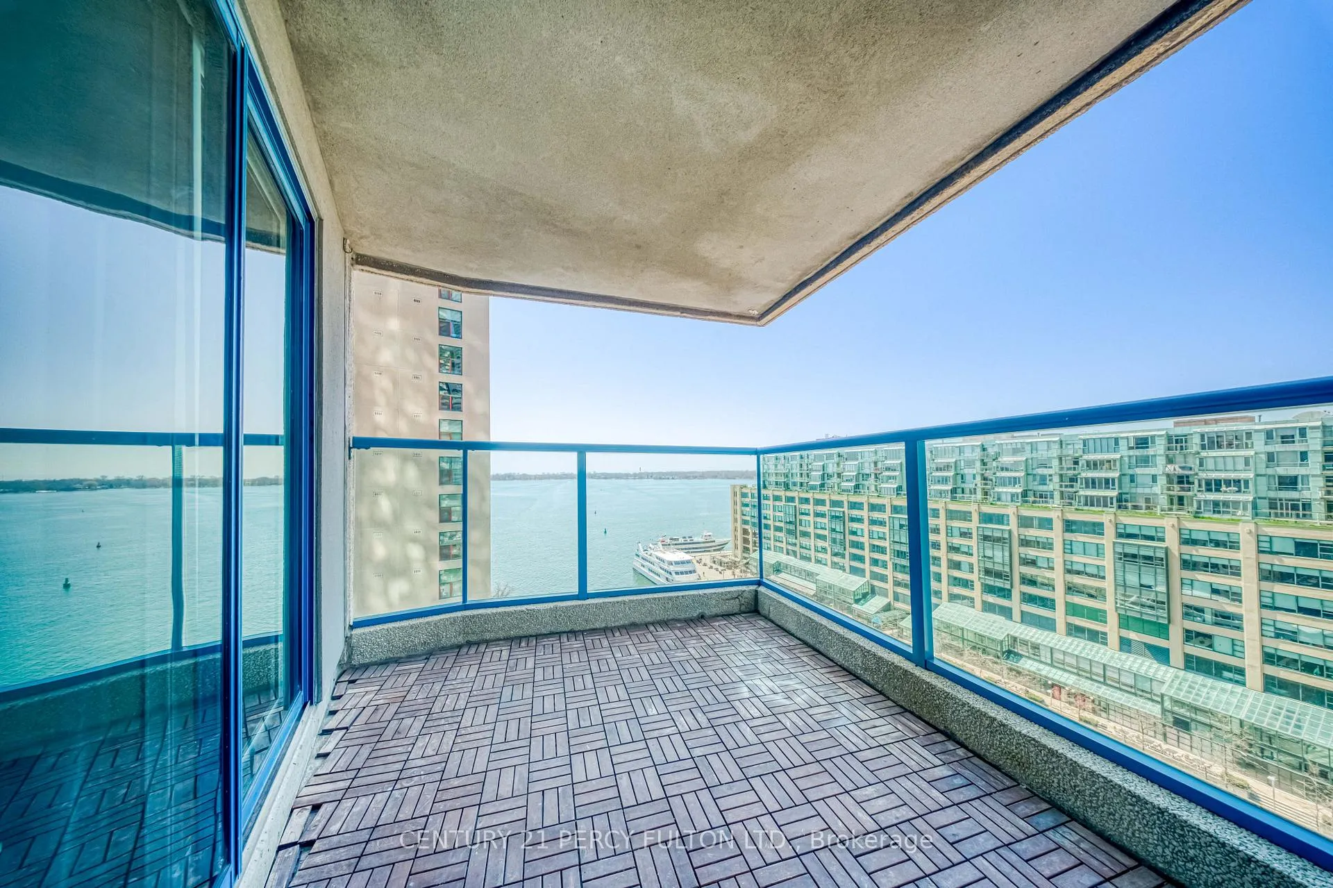 Photo 20 of Unit 1508, 77 Harbour Square, Toronto, Waterfront Communities — HOMEH