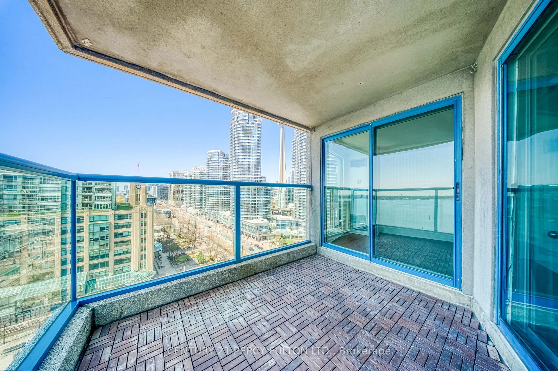 Photo 21 of Unit 1508, 77 Harbour Square, Toronto, Waterfront Communities — HOMEH