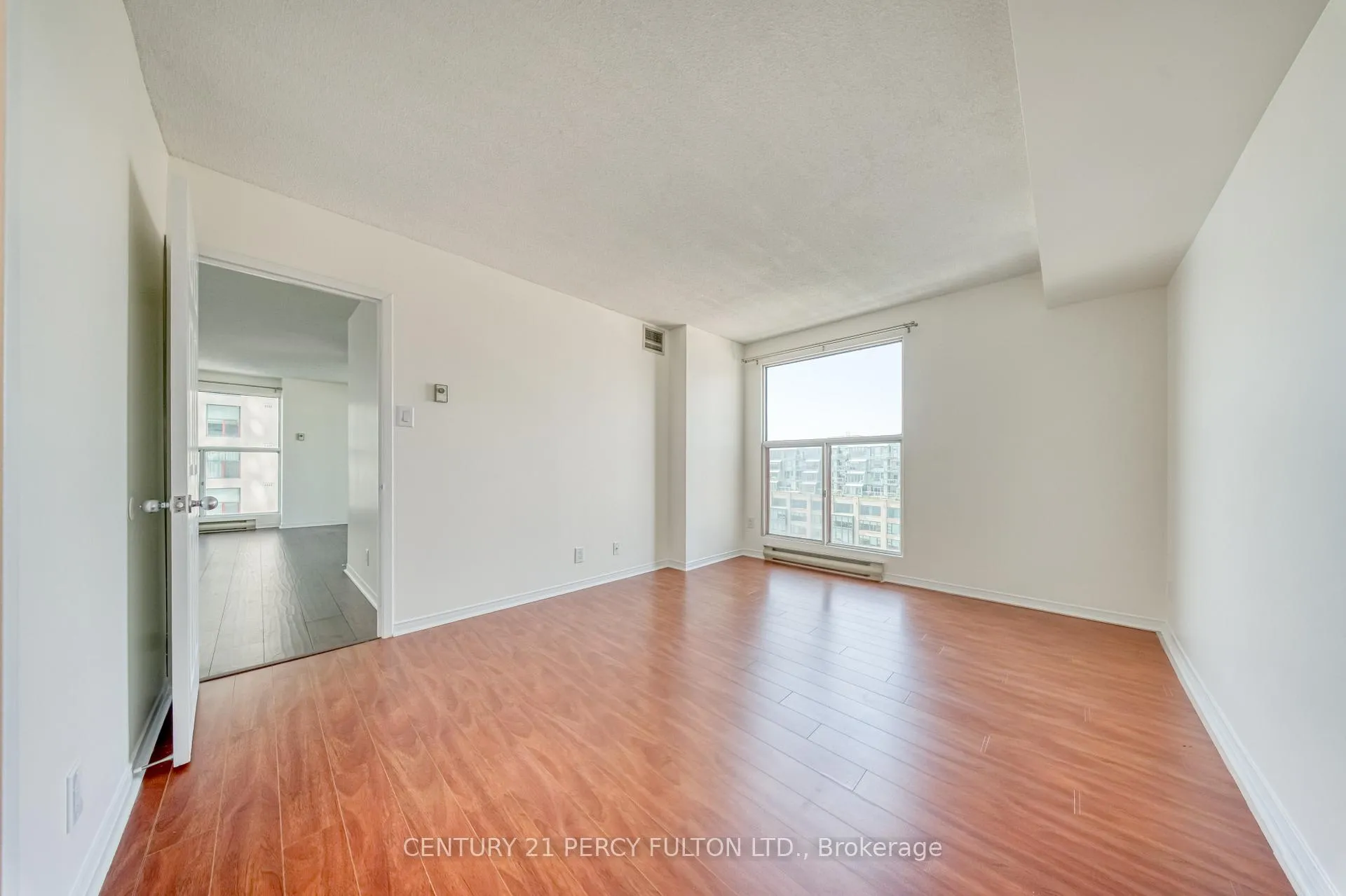 Photo 24 of Unit 1508, 77 Harbour Square, Toronto, Waterfront Communities — HOMEH
