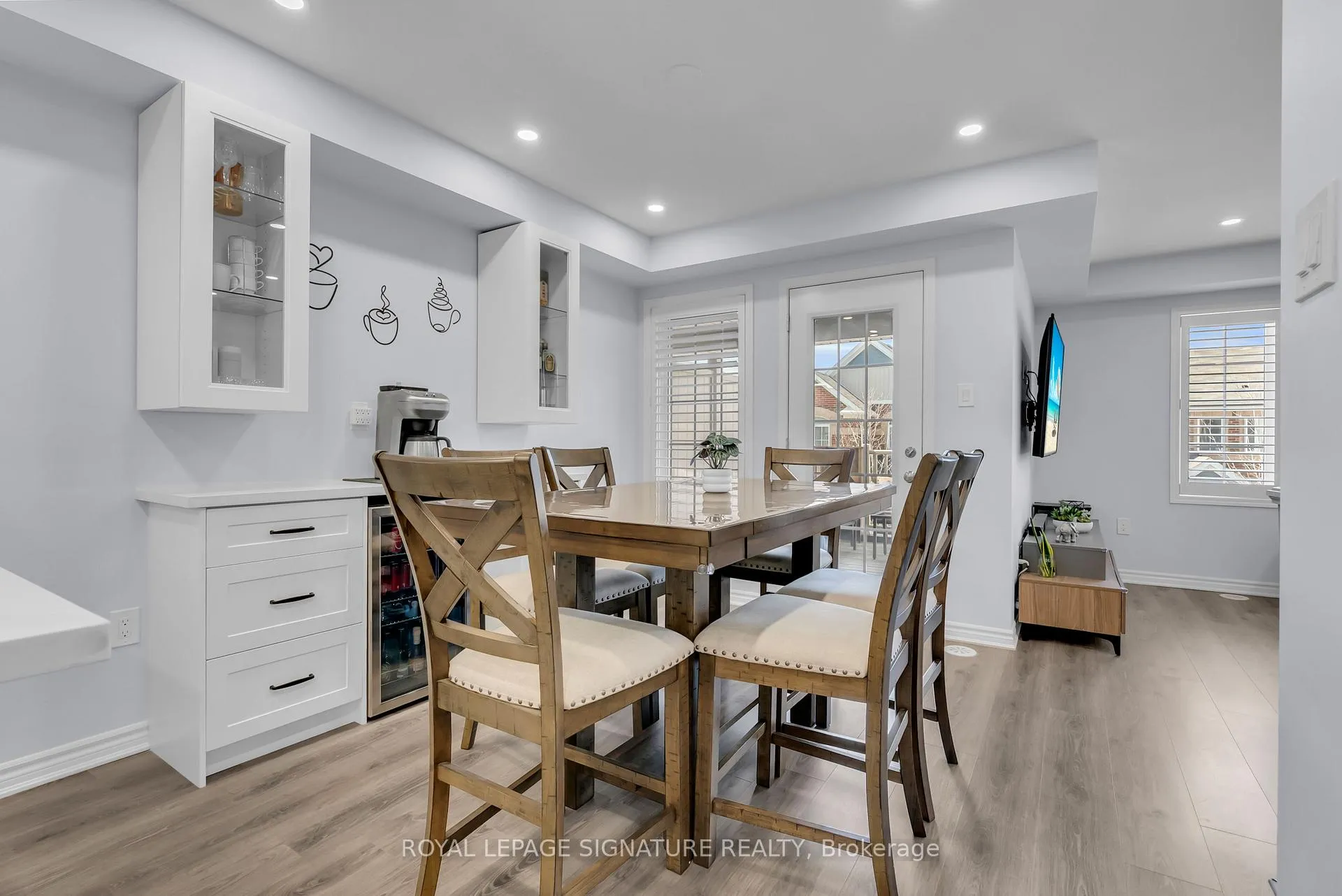 Photo 10 of Unit 60, 22 Spring Creek Drive, Hamilton, Waterdown — HOMEH