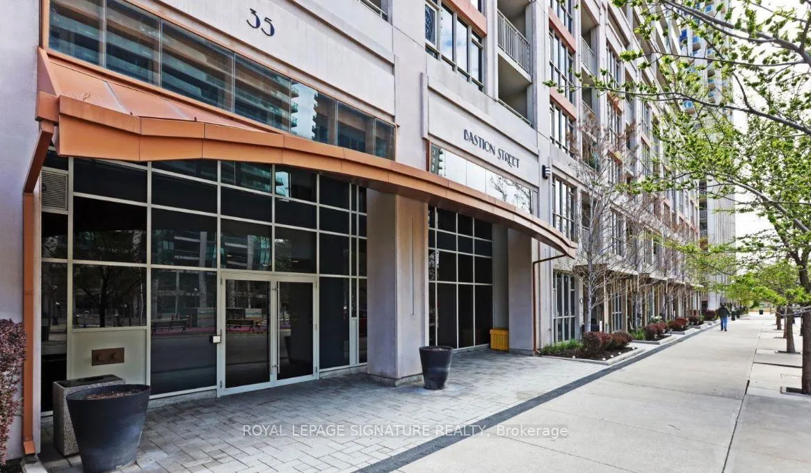 Photo 2 of Unit 522, 35 Bastion Street, Toronto, Niagara — HOMEH