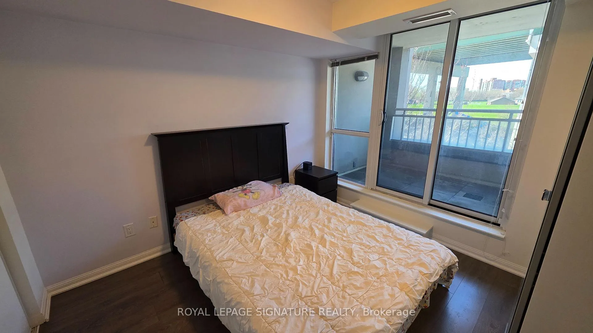 Photo 6 of Unit 522, 35 Bastion Street, Toronto, Niagara — HOMEH