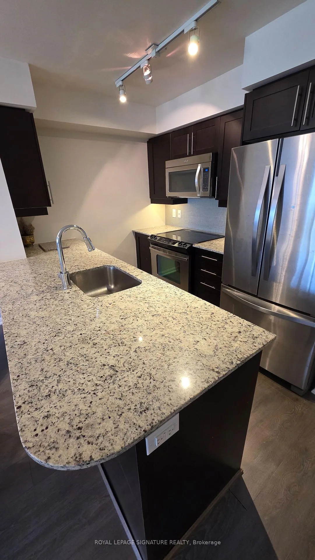 Photo 10 of Unit 522, 35 Bastion Street, Toronto, Niagara — HOMEH