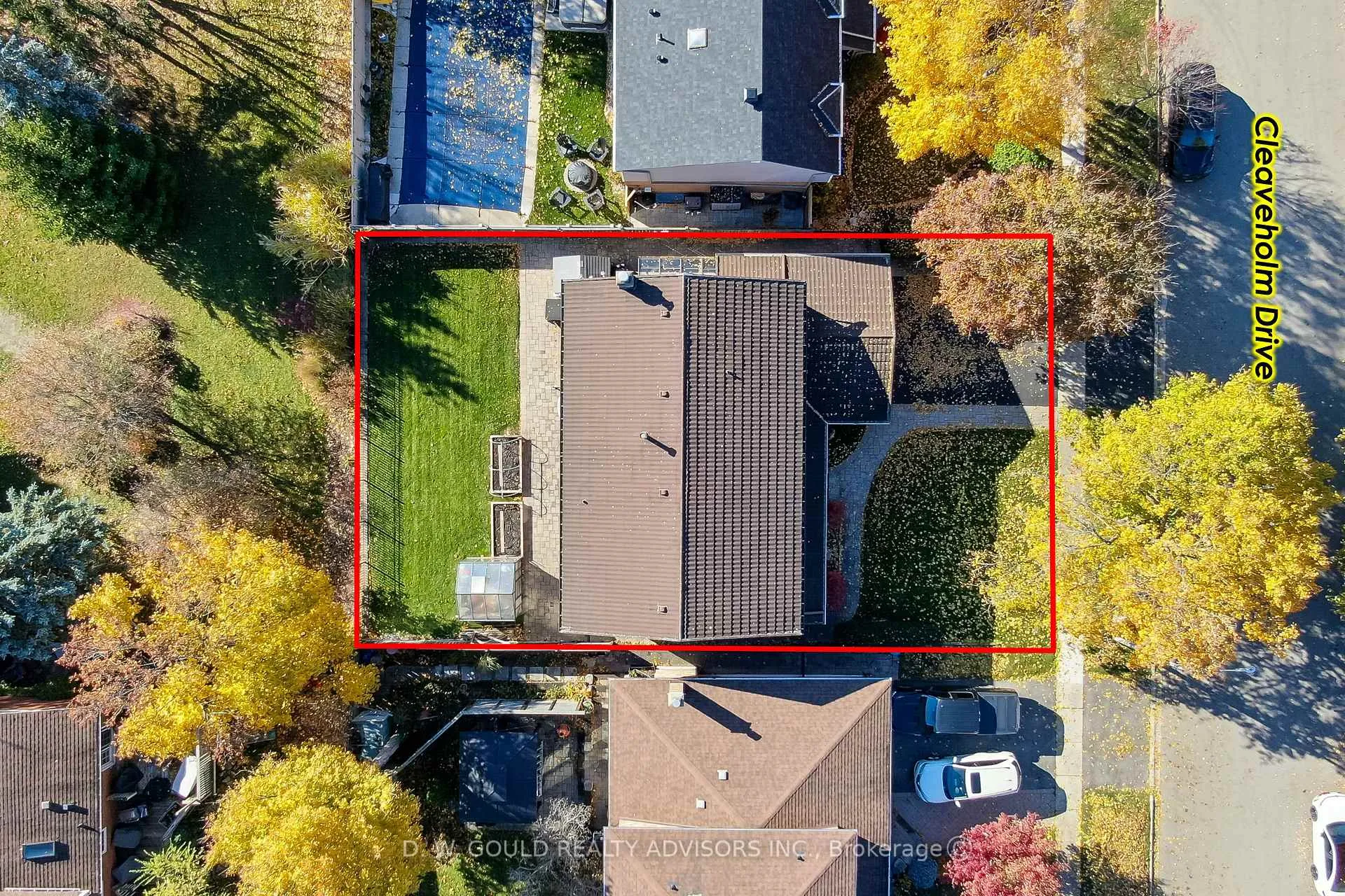 Photo 5 of 41 Cleaveholm Drive, Halton Hills, Georgetown — HOMEH