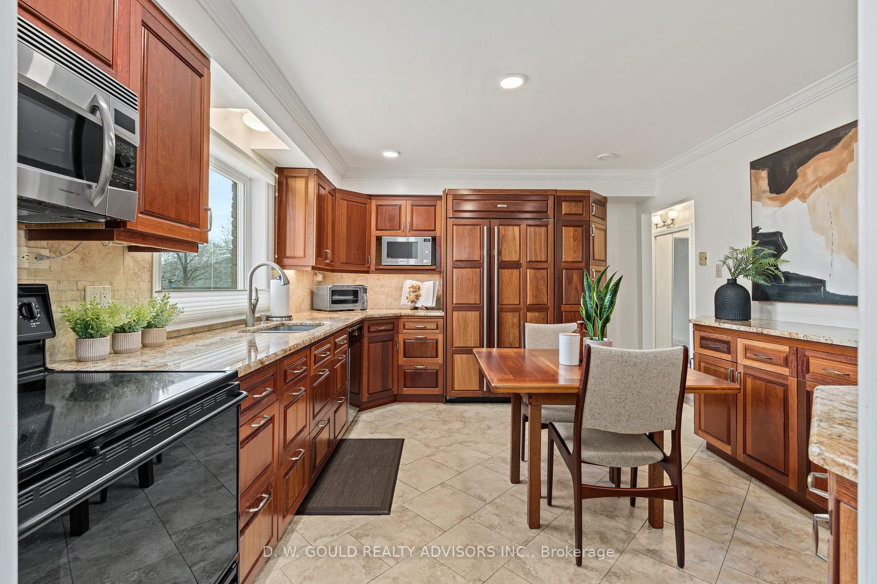 Photo 25 of 41 Cleaveholm Drive, Halton Hills, Georgetown — HOMEH