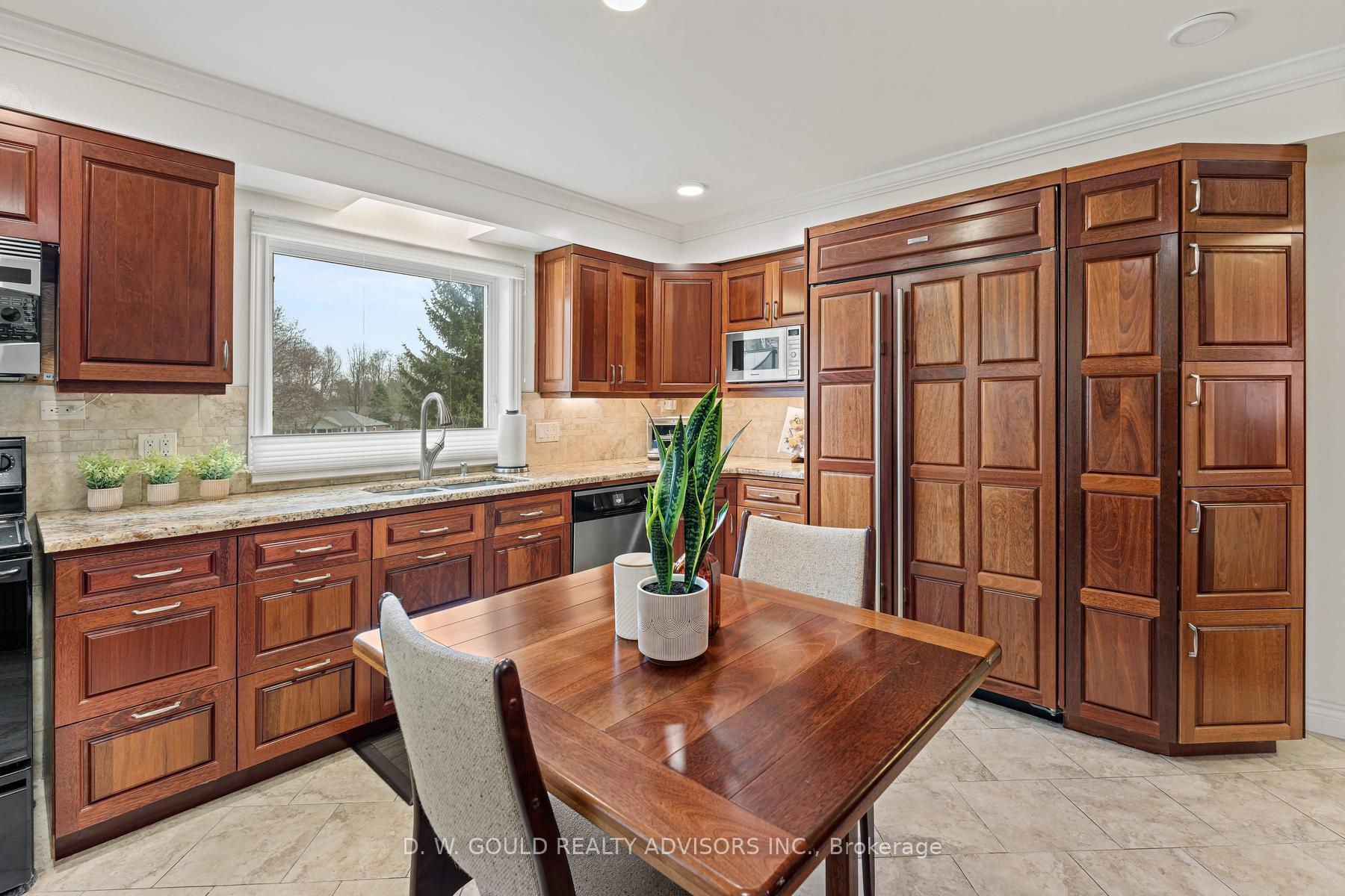 Photo 29 of 41 Cleaveholm Drive, Halton Hills, Georgetown — HOMEH