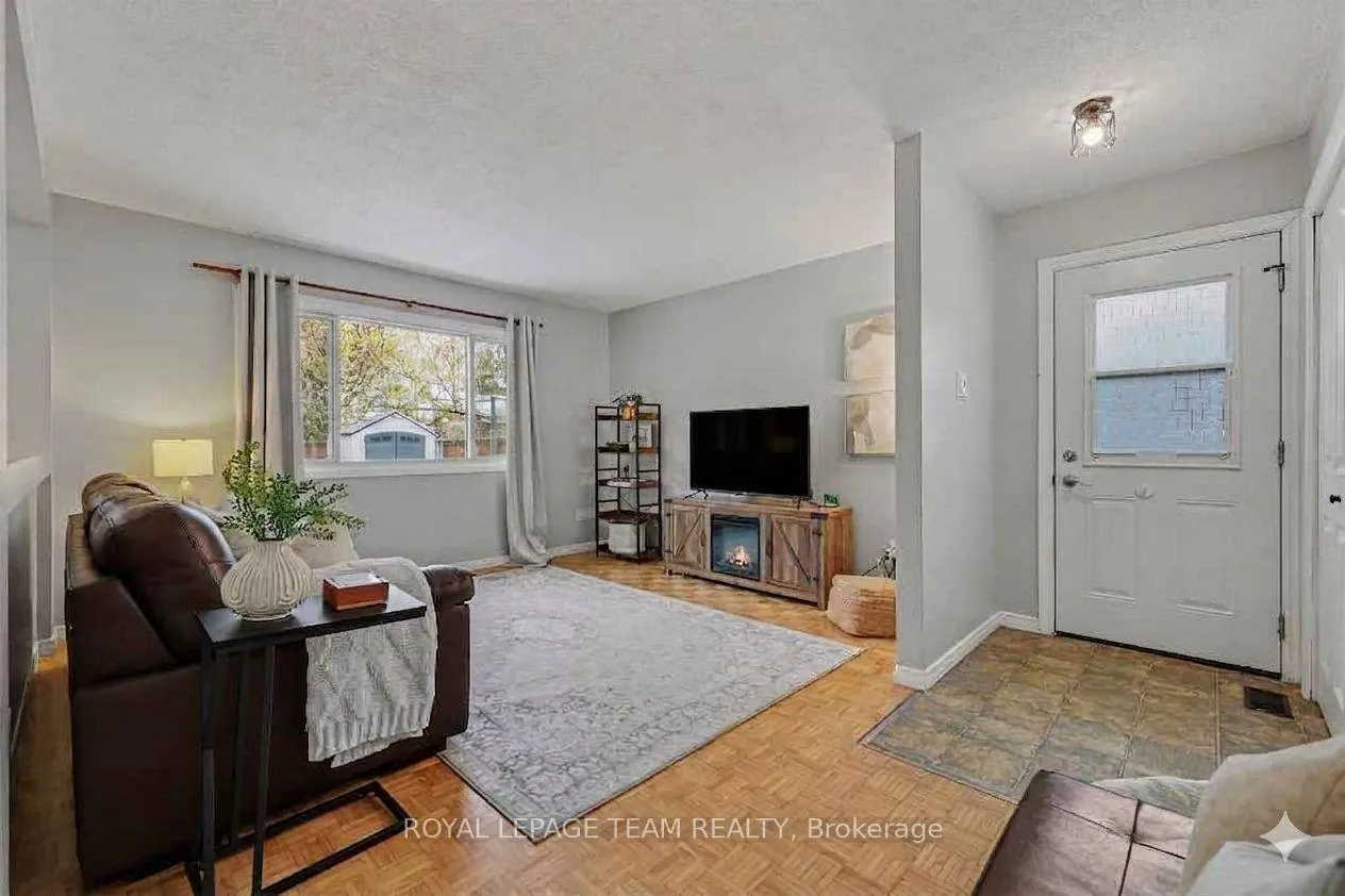 Photo 5 of 23 Spearman Lane, Ottawa, Kanata - Glencairn/Hazeldean — HOMEH