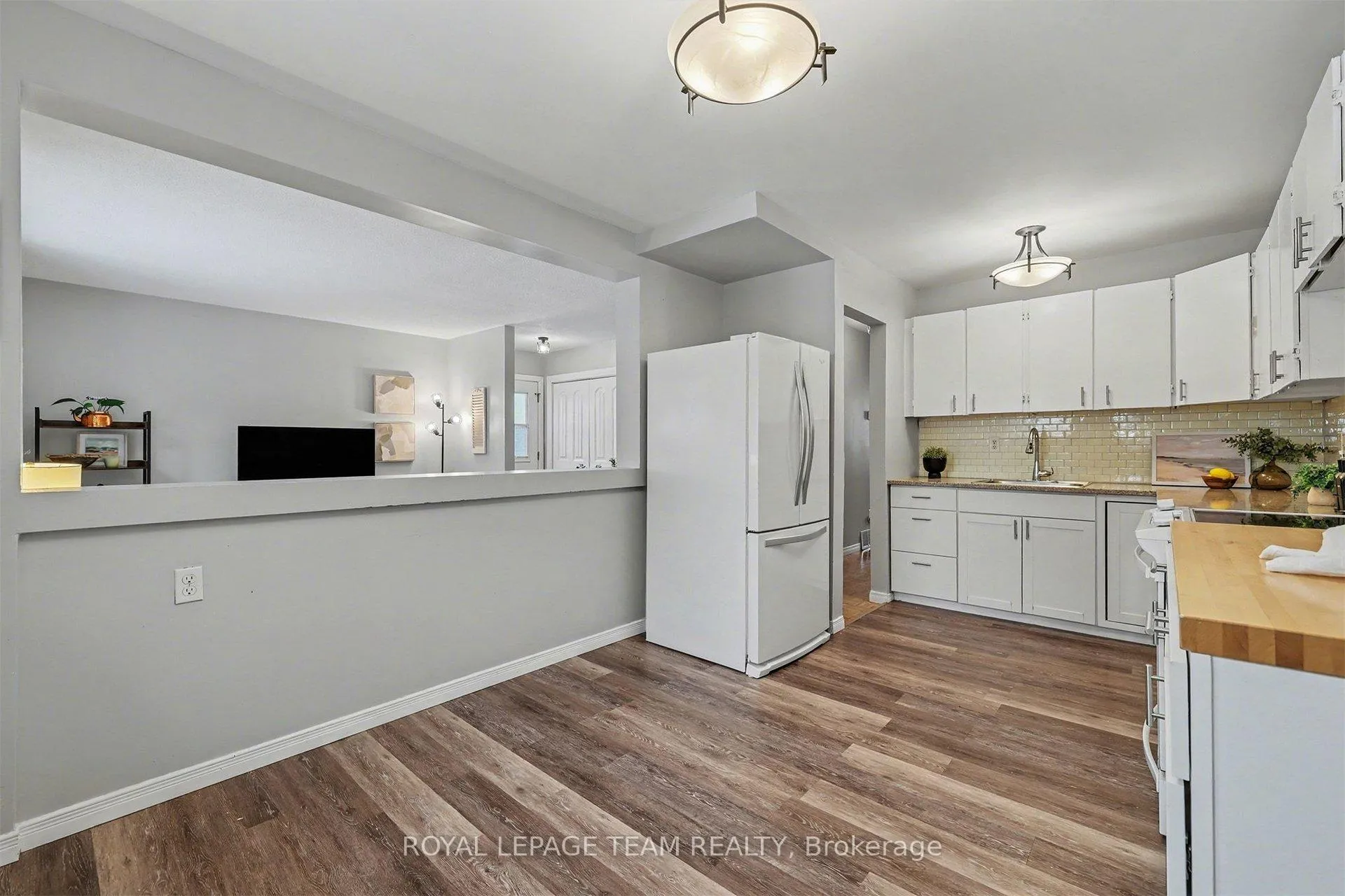 Photo 11 of 23 Spearman Lane, Ottawa, Kanata - Glencairn/Hazeldean — HOMEH